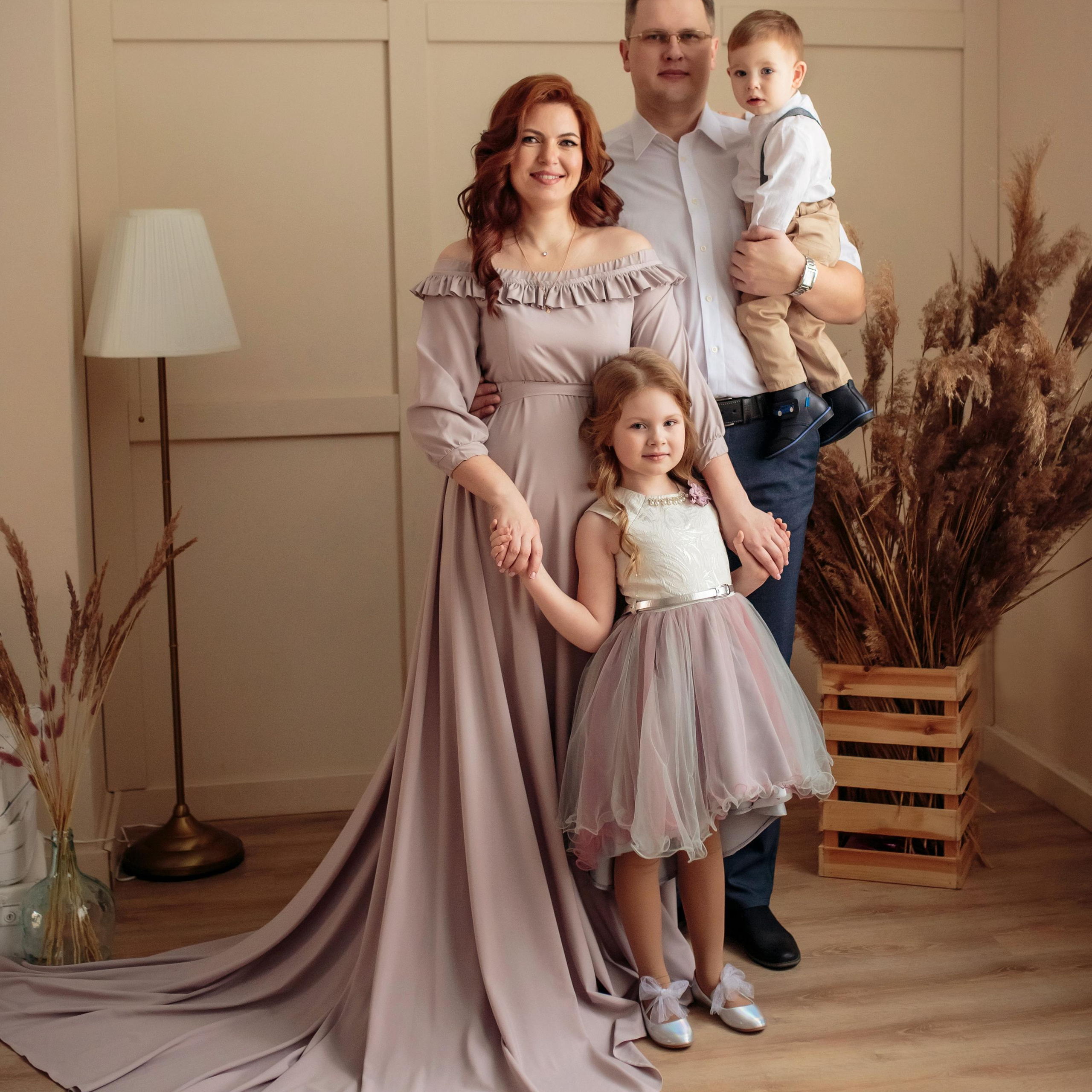 Маша и её семья