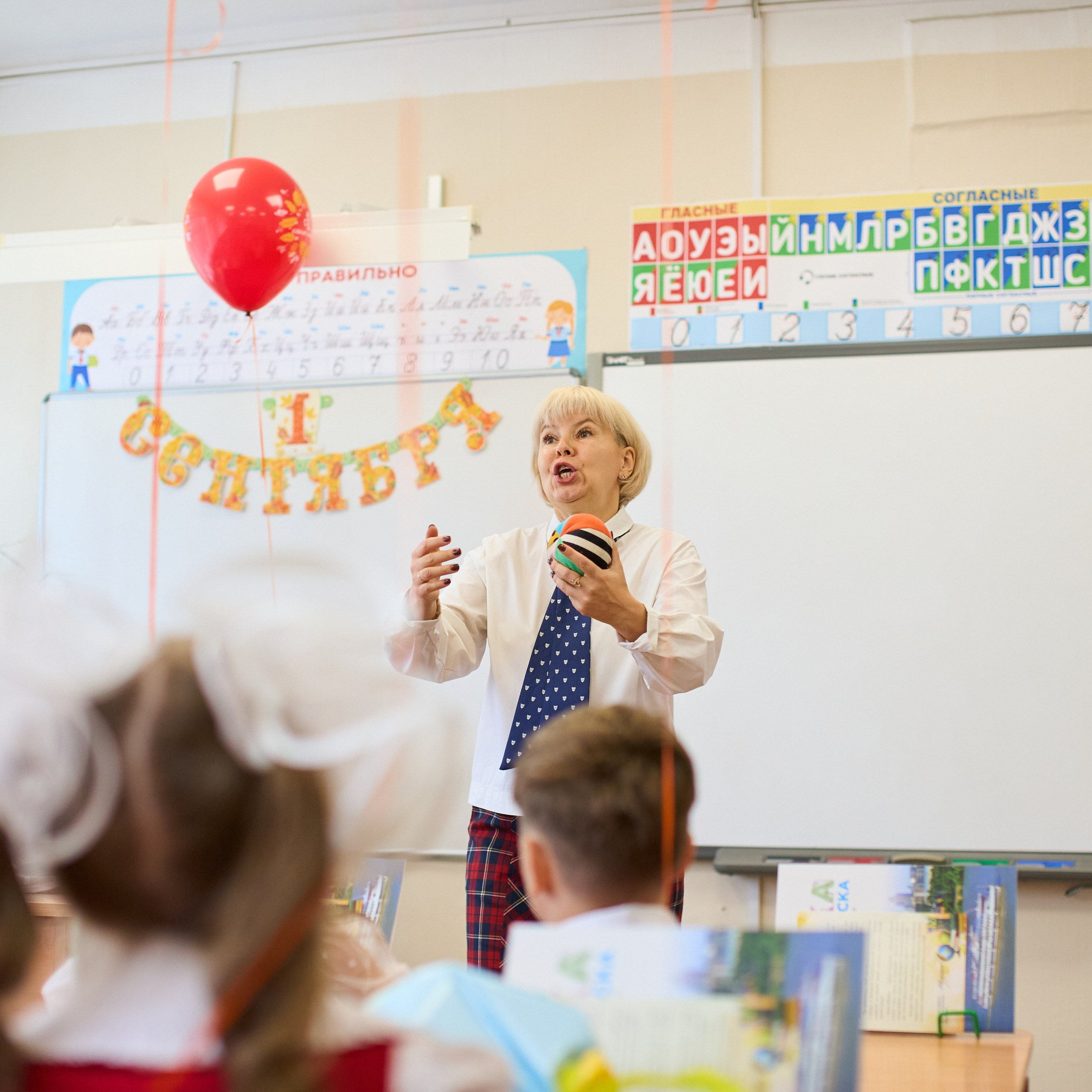 Первоклашки. 10 Гимназия, 2025 год. Репортажный и женский фотограф в Новосибирске