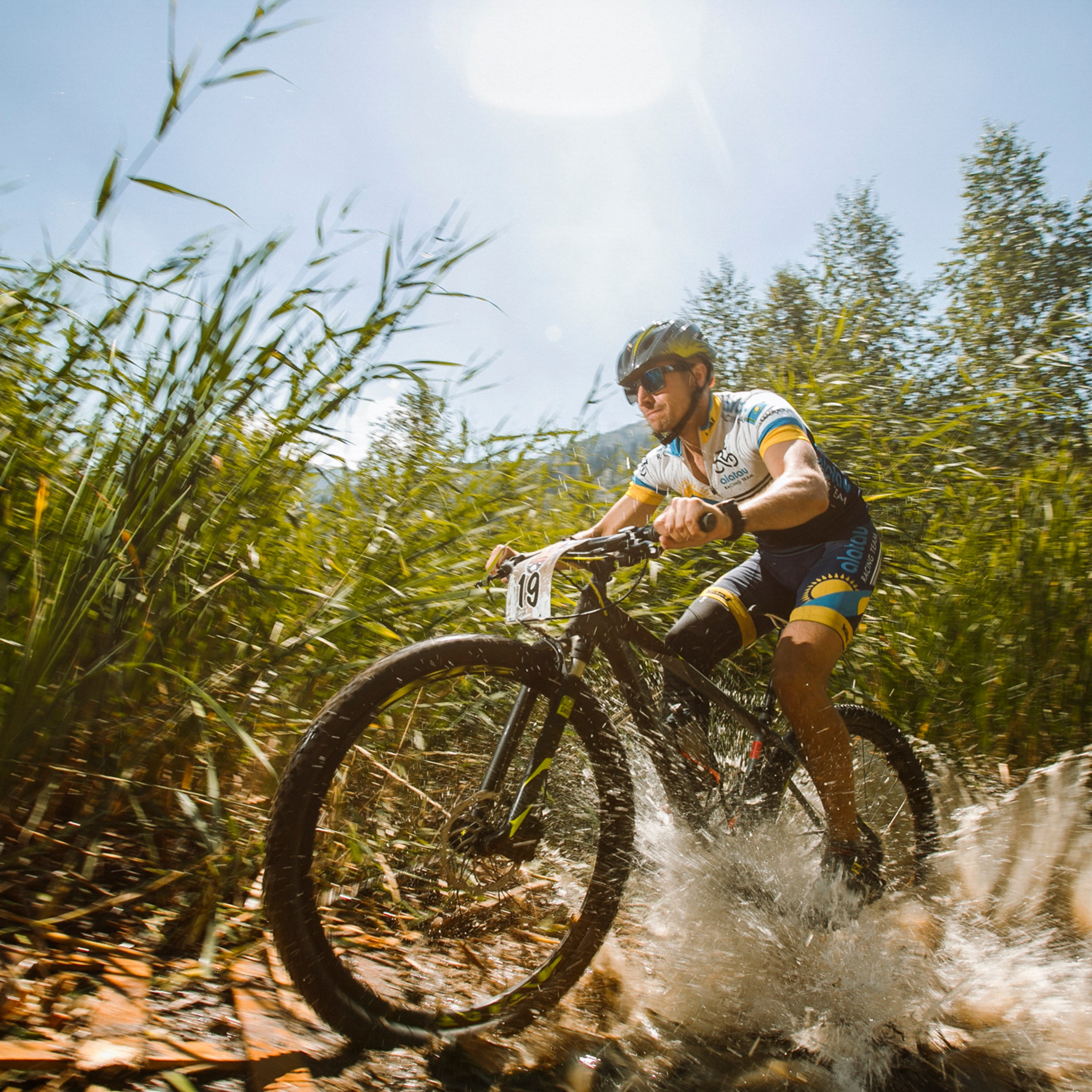 Фотограф в Алматы Виктор Магдеев