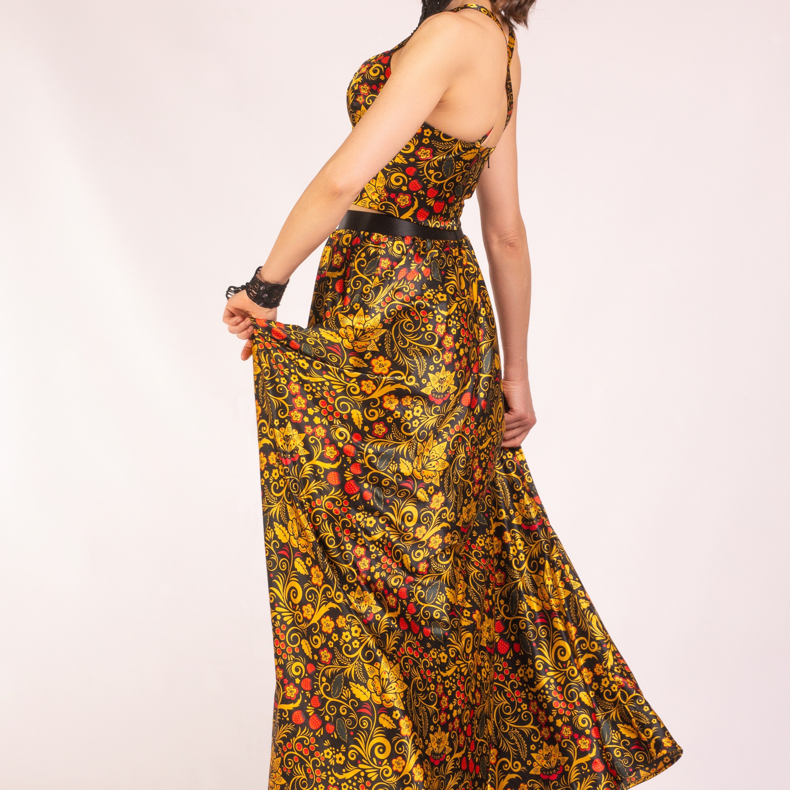 Костюм шелковый. Бренд одежды IriS