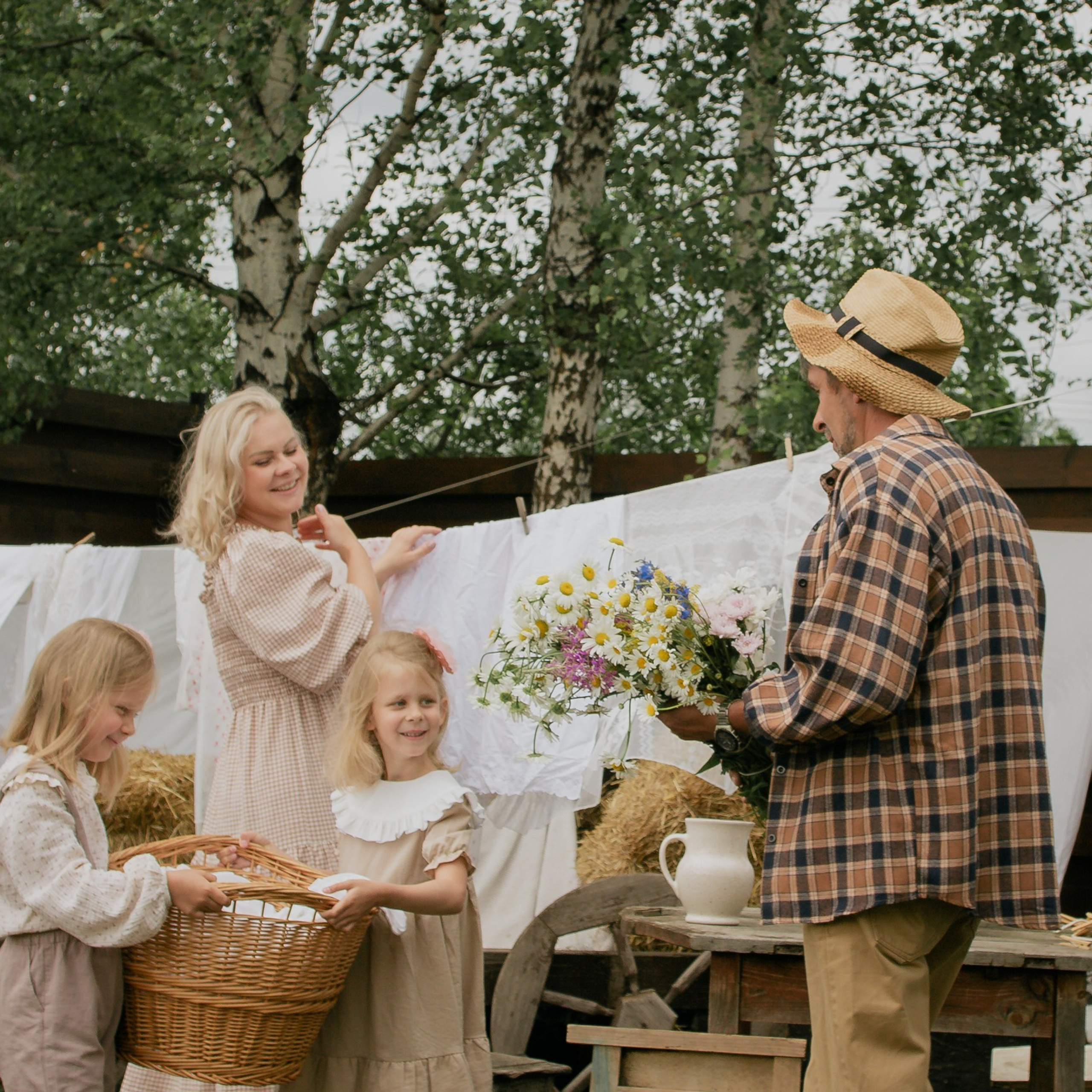 Алексей + Наталья и двойняшки Аня и Маша