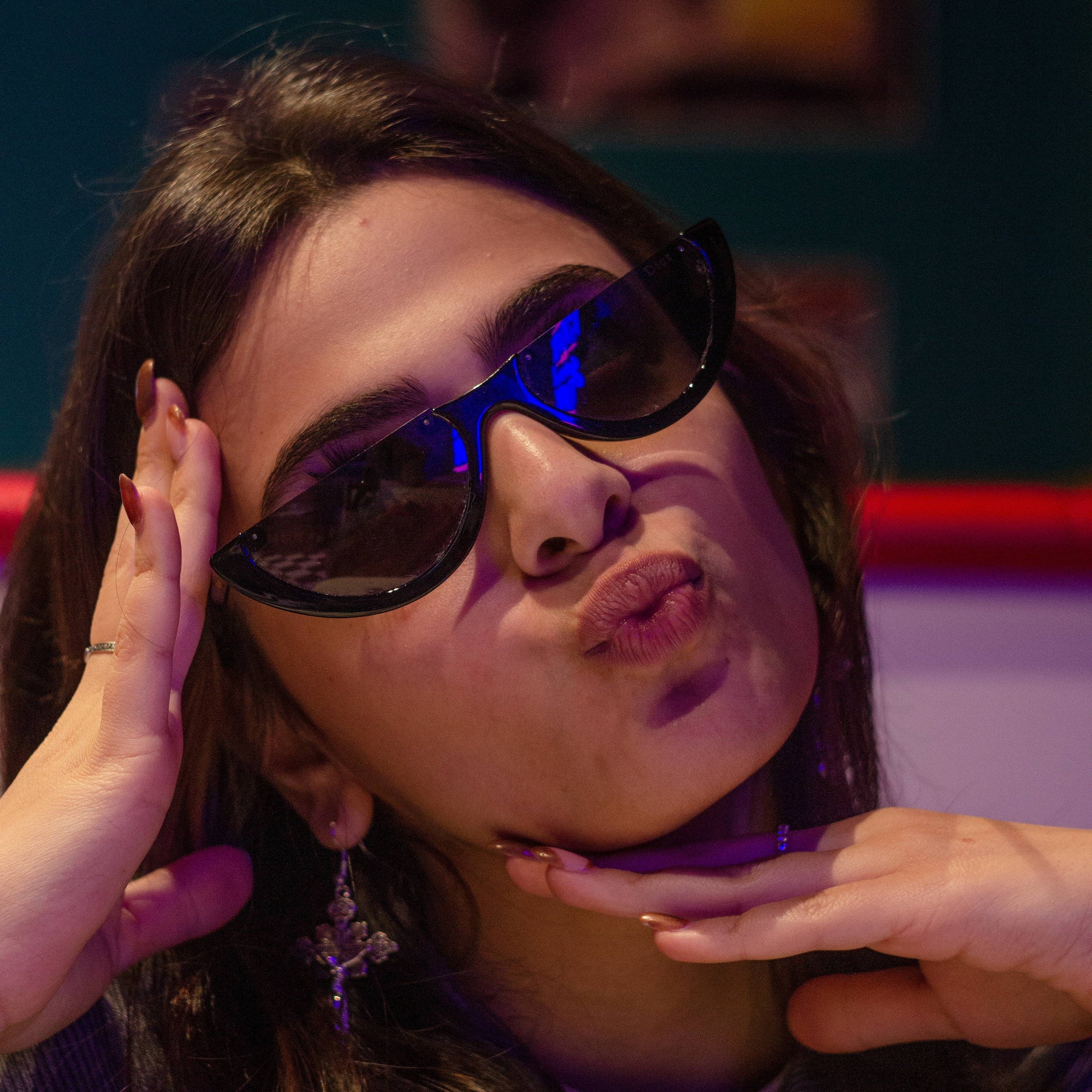 one night in a cafe.