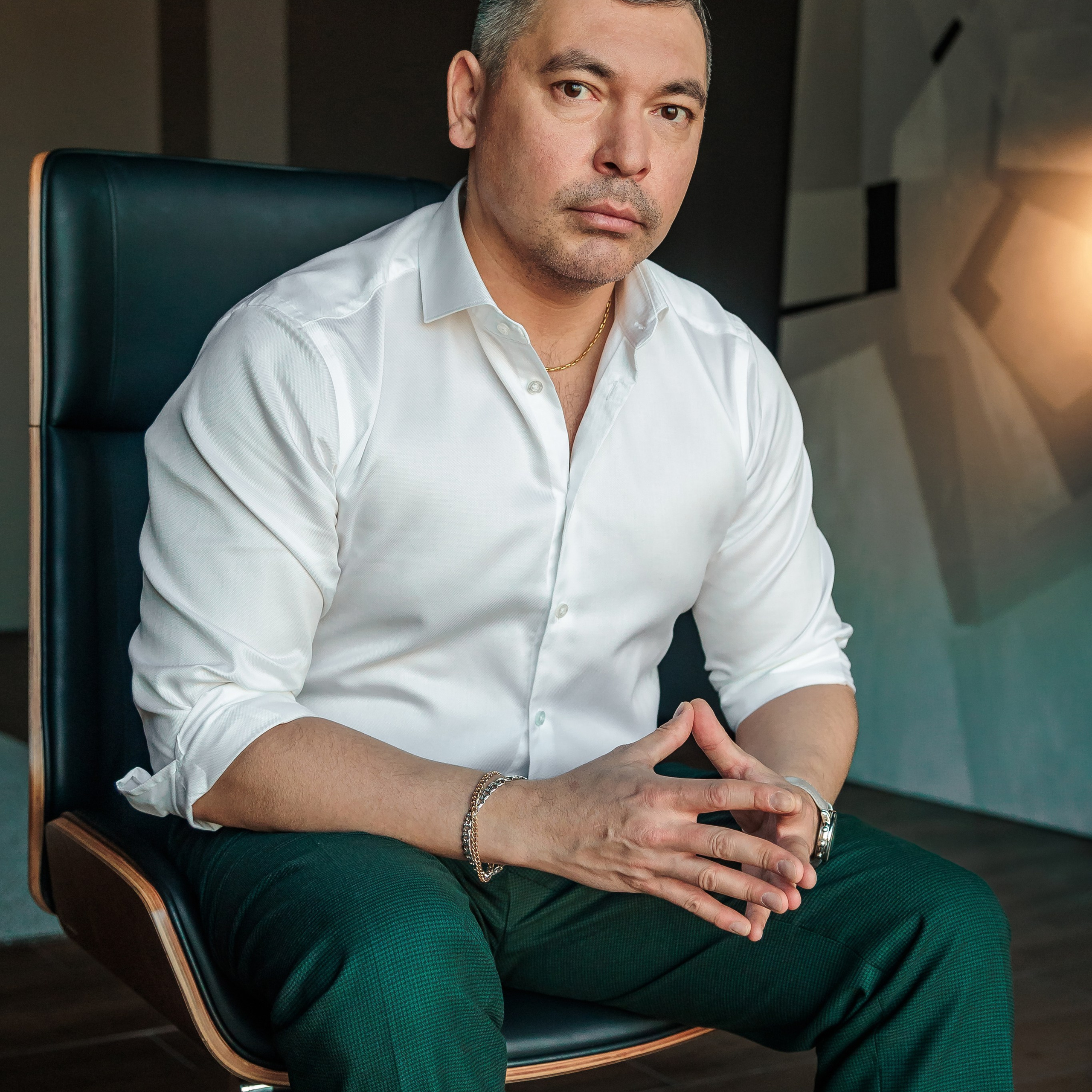 Деловая фотосессия в Спб (Санкт-Петербурге)