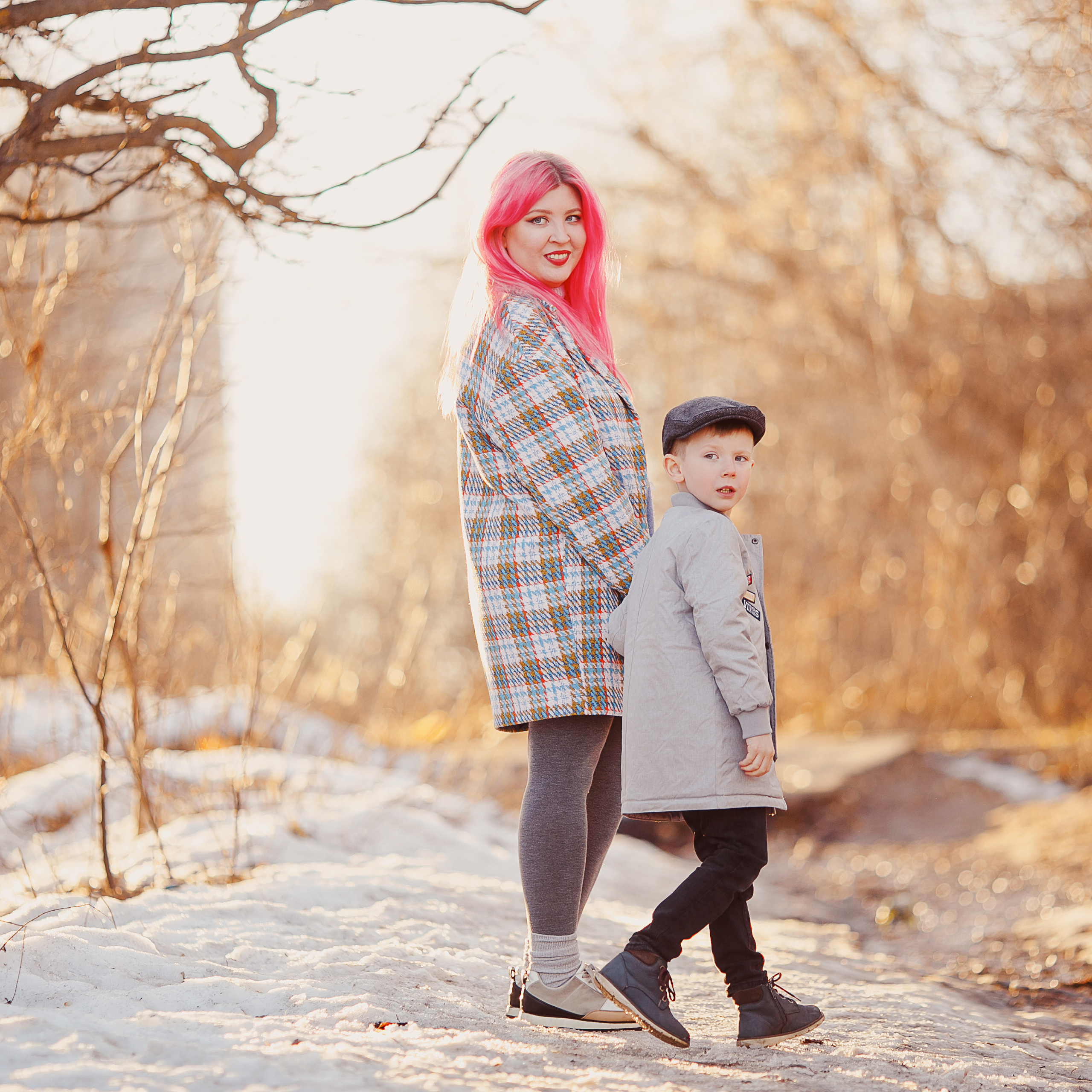 Люция, Миша и Даня. Семейная история, Владимир