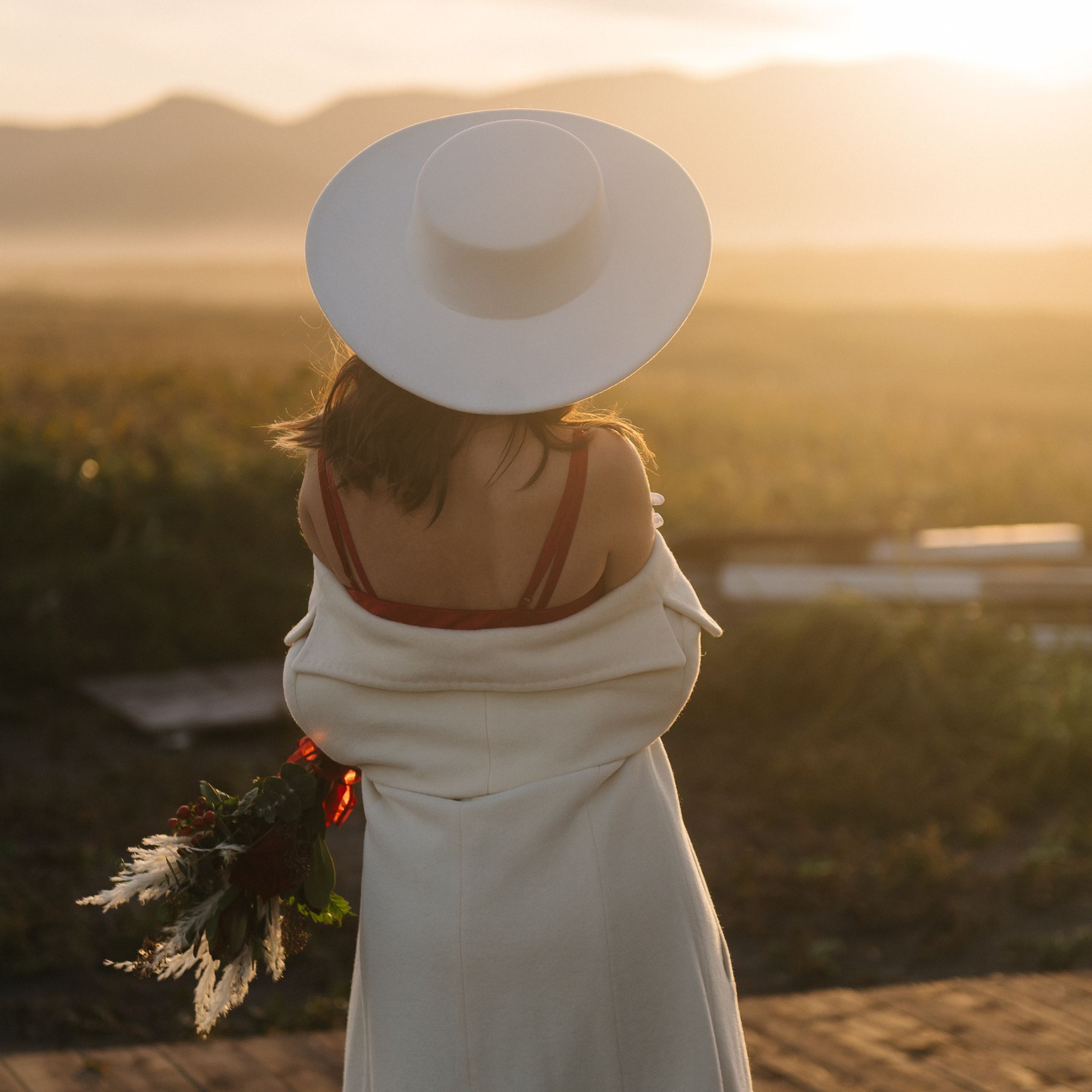 Леди в красном