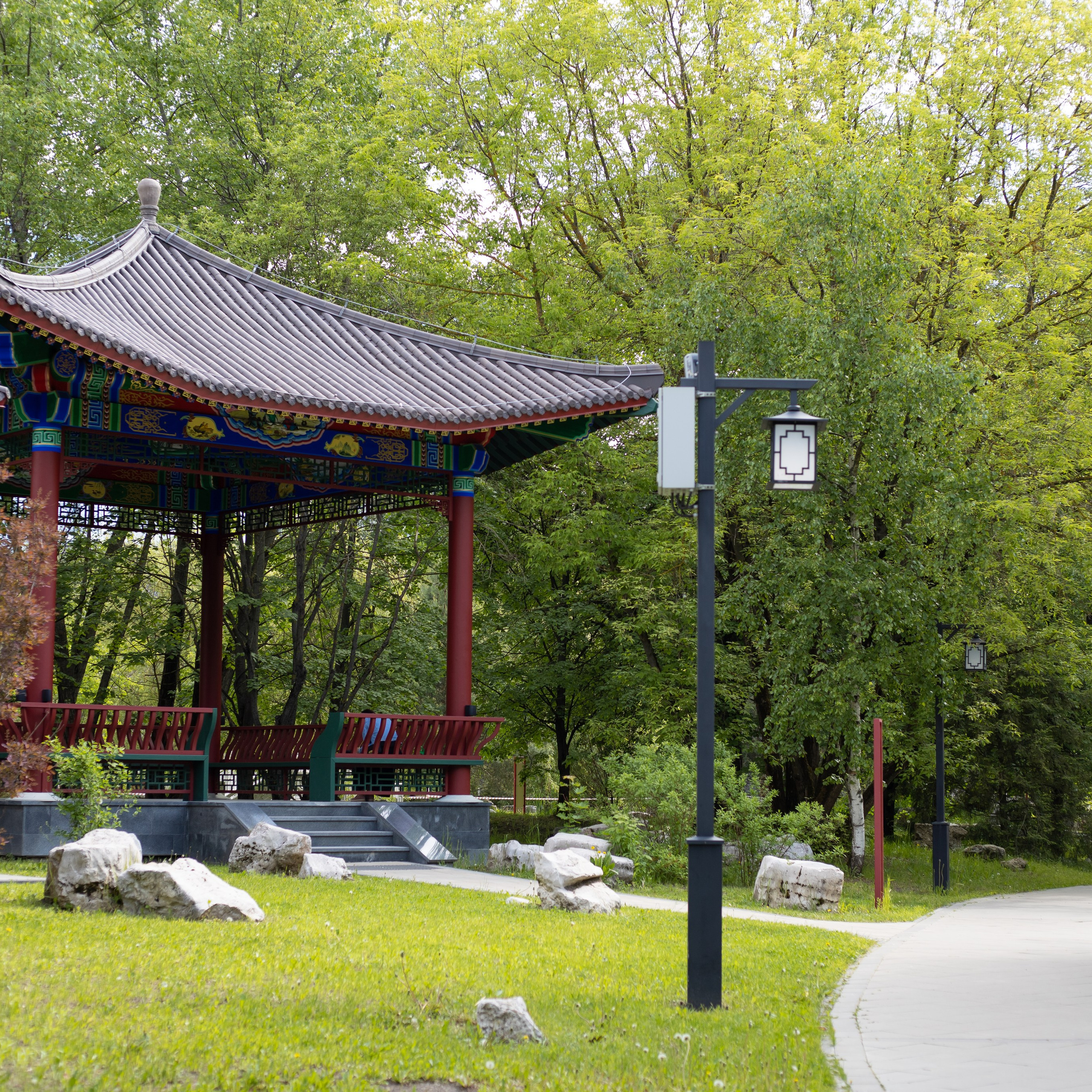 Парк Хуамин. Арка Цзыюнь