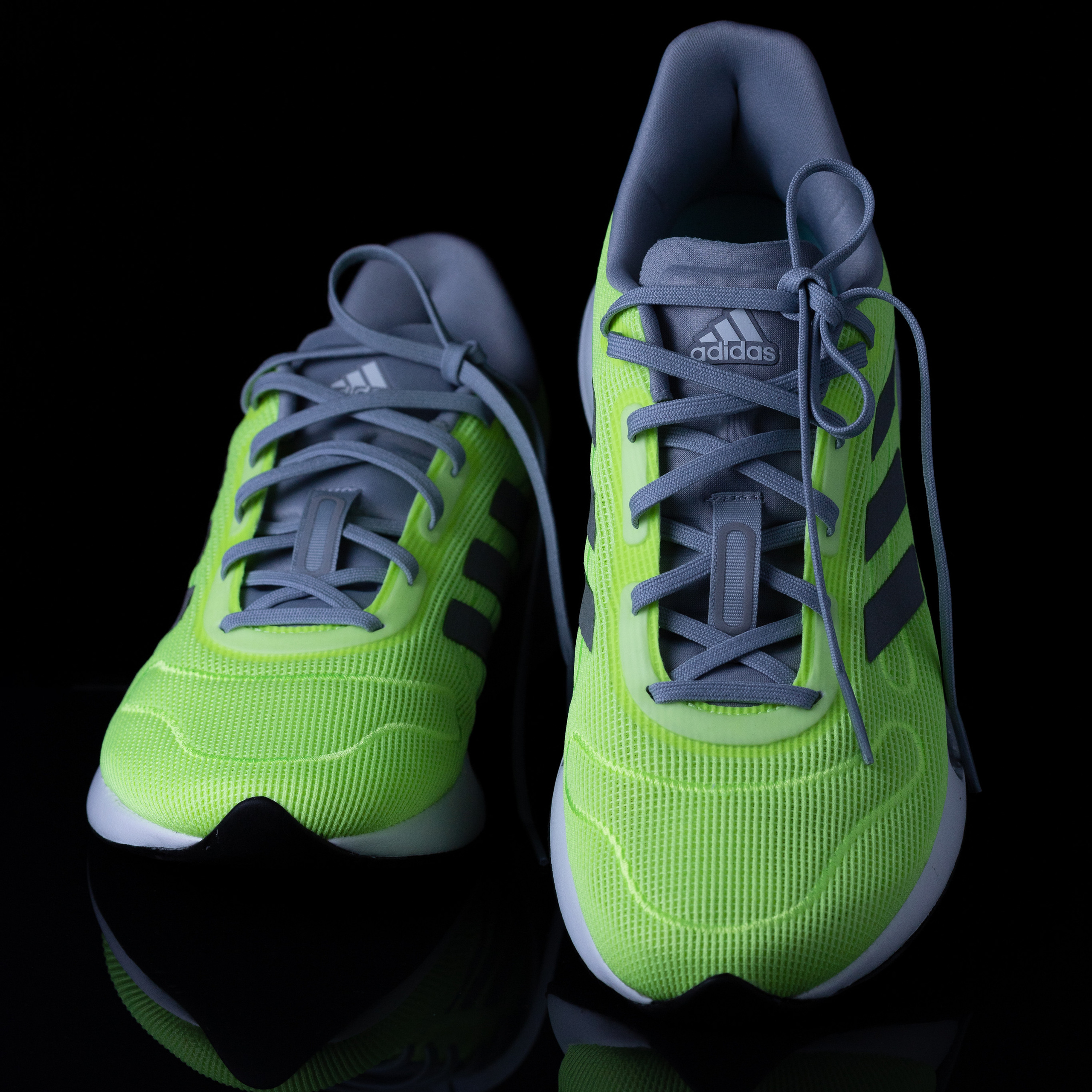 Кроссовки адидас. adidas. 