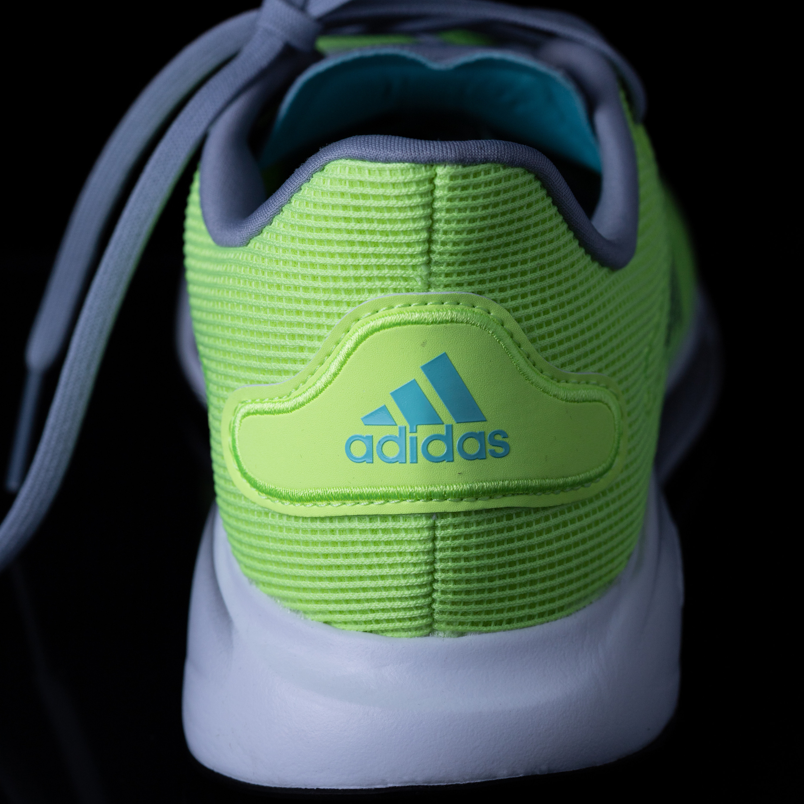 Кроссовки адидас. adidas. 