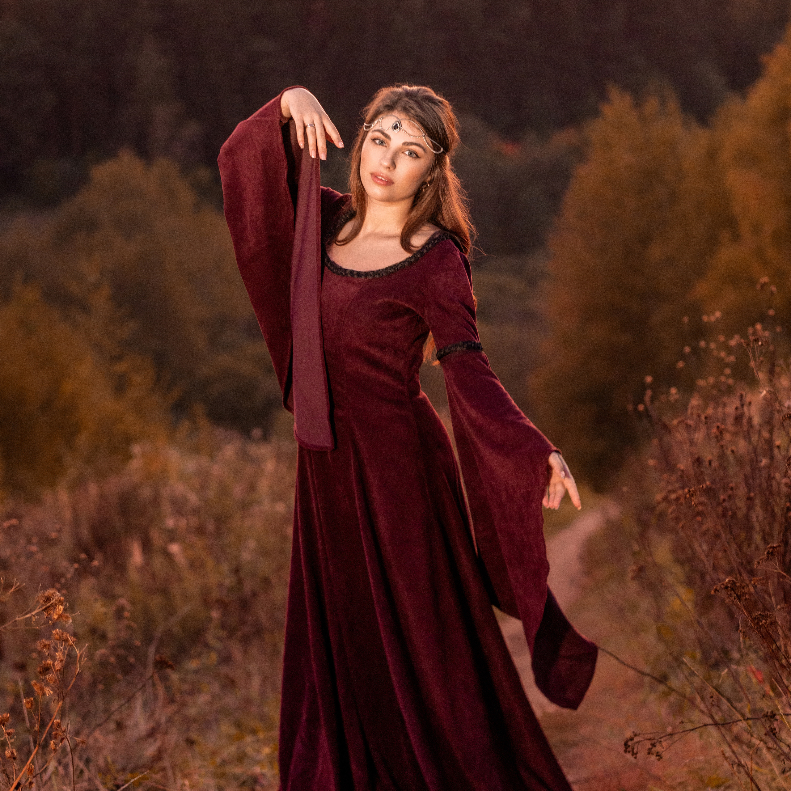 Платья, корсеты