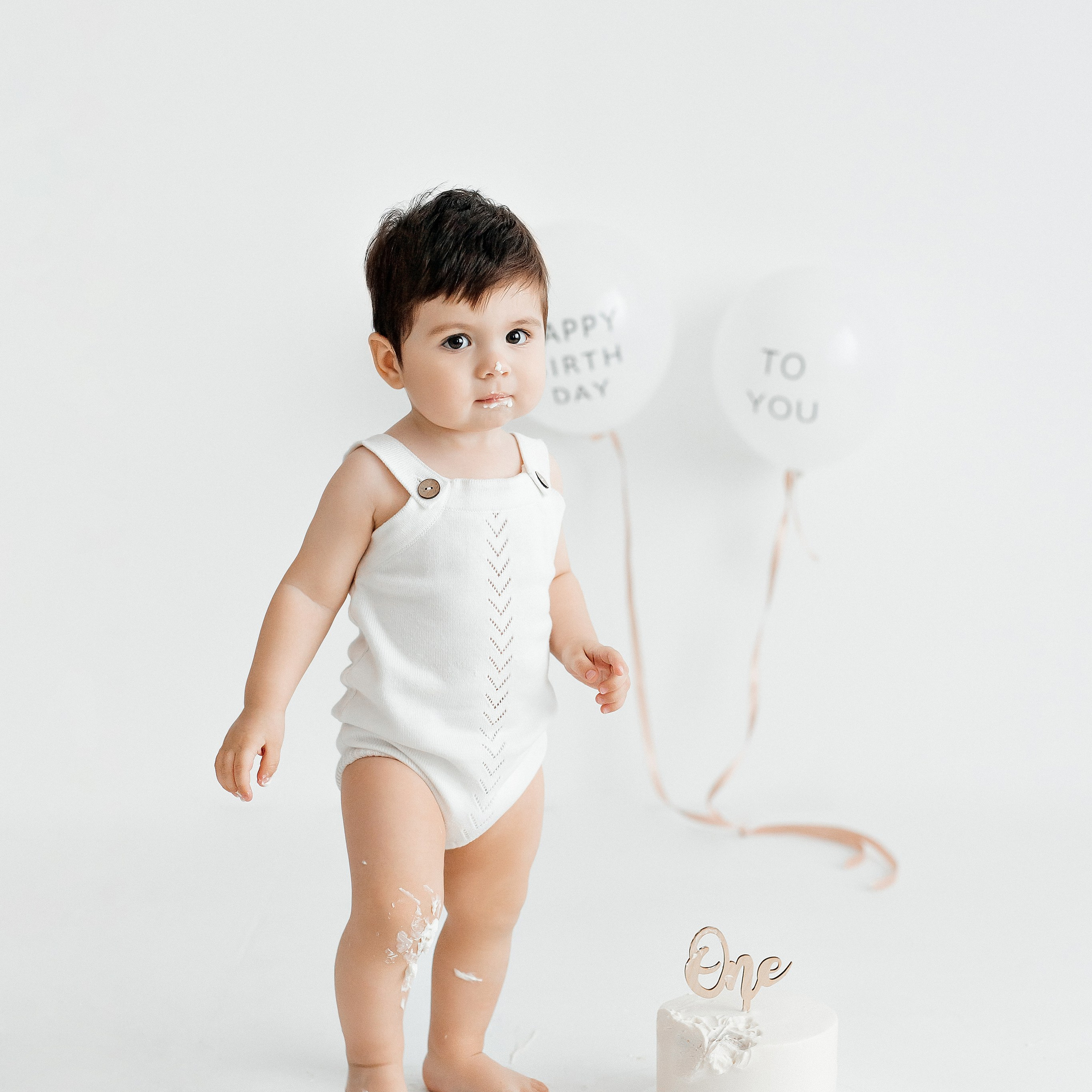 годик минимализм