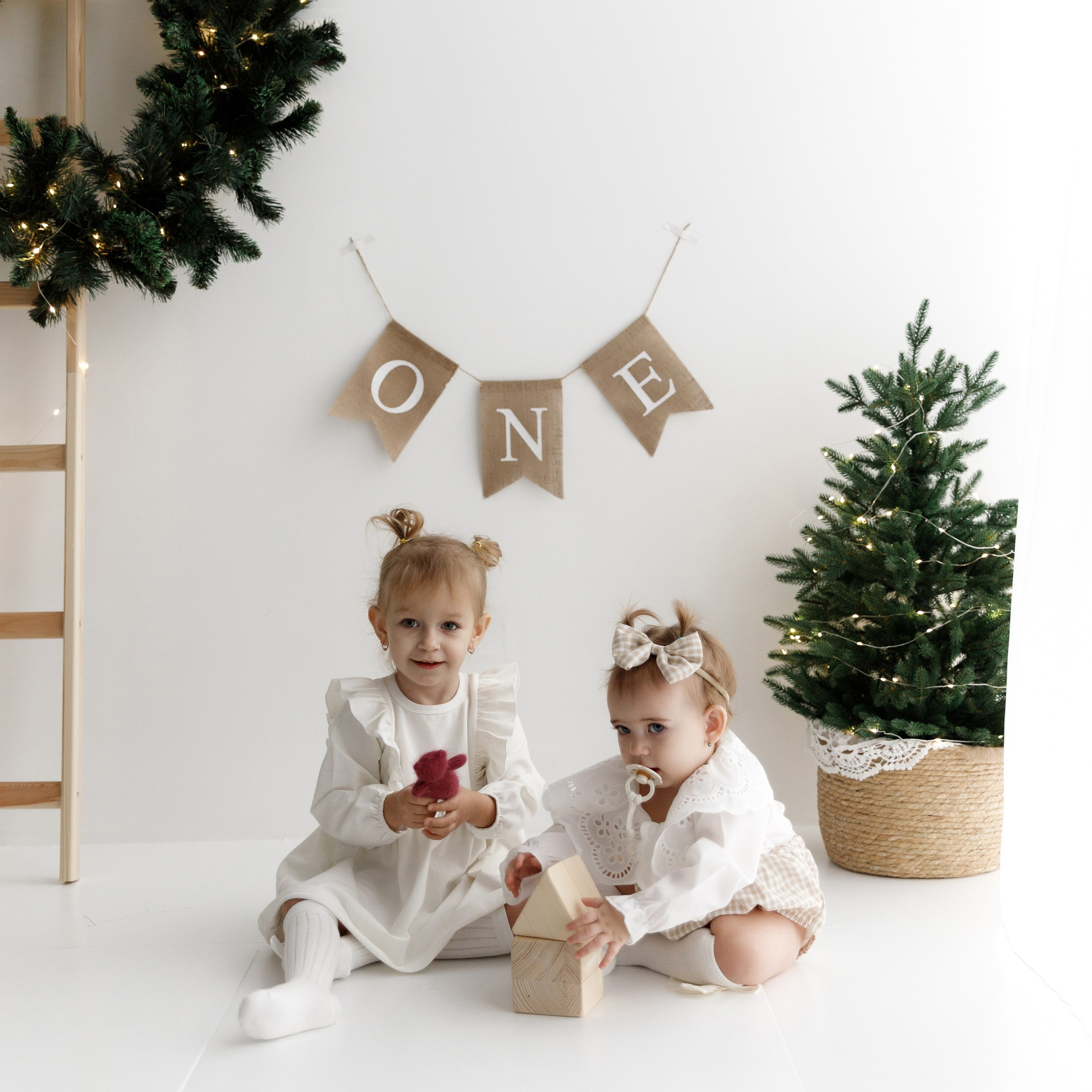 Две сестрички