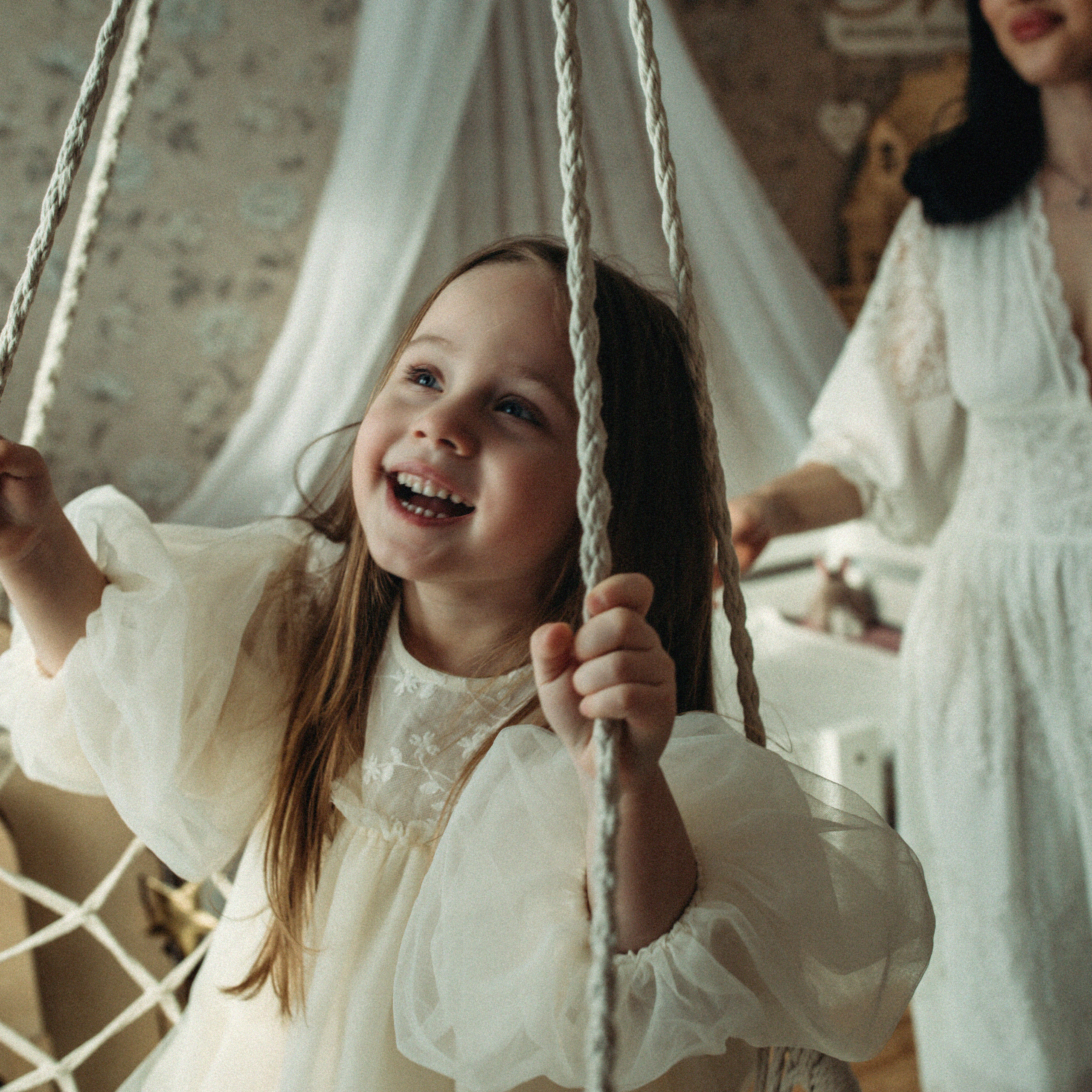 Маша и Мира