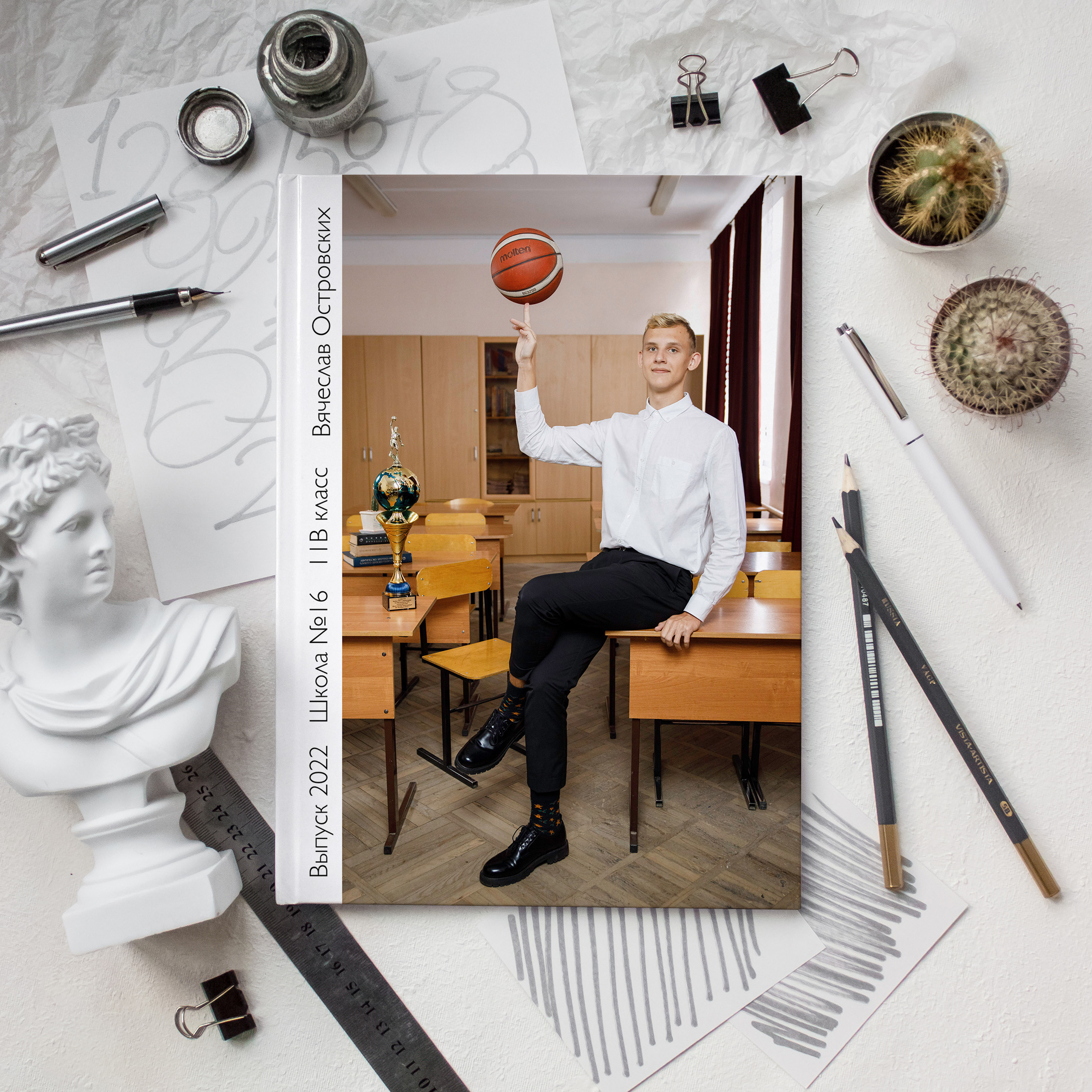 Выпускные альбомы. Фотограф Андрей Баксов