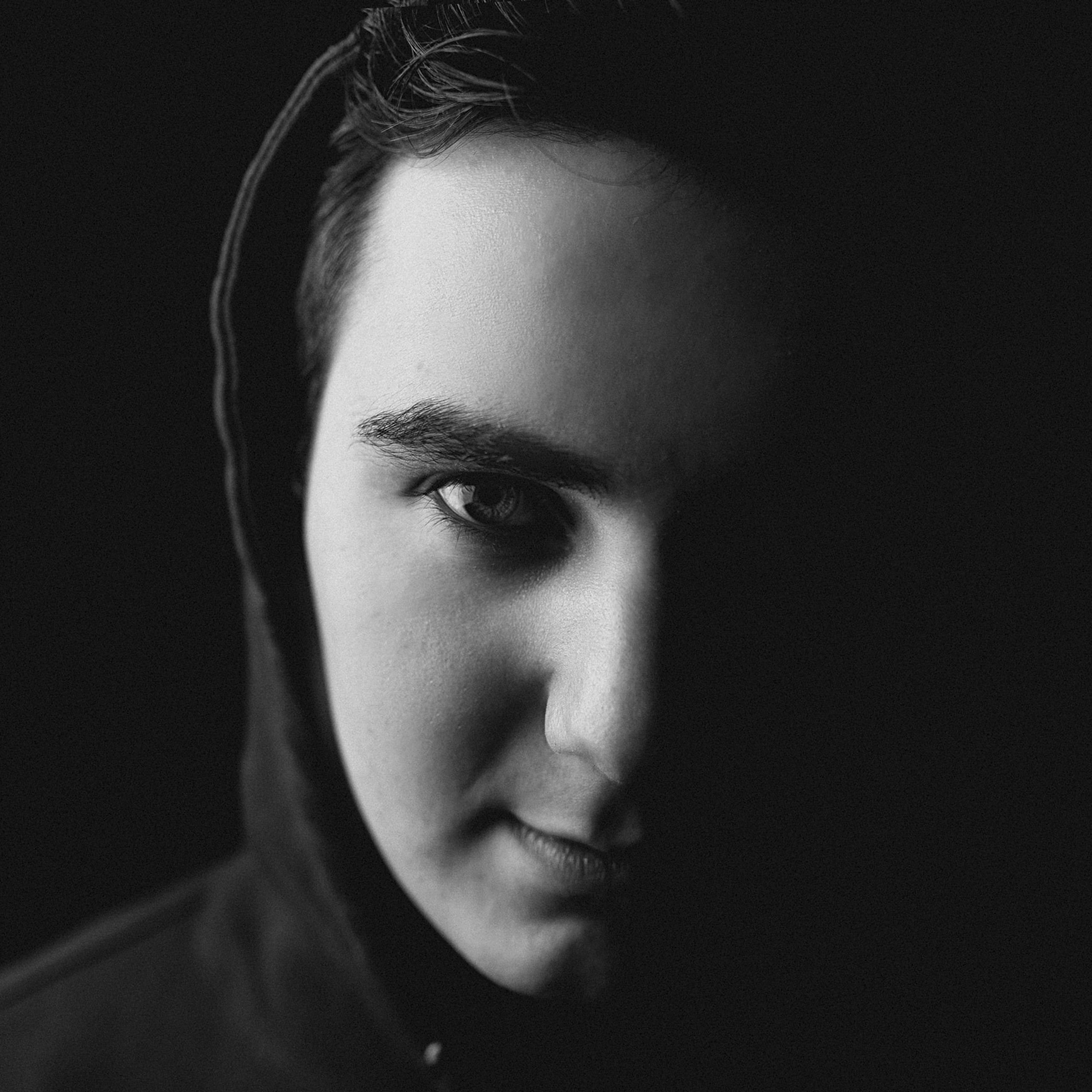 Онлайн-курс. Портретный фотограф в Санкт-Петербурге Алексей Корзов