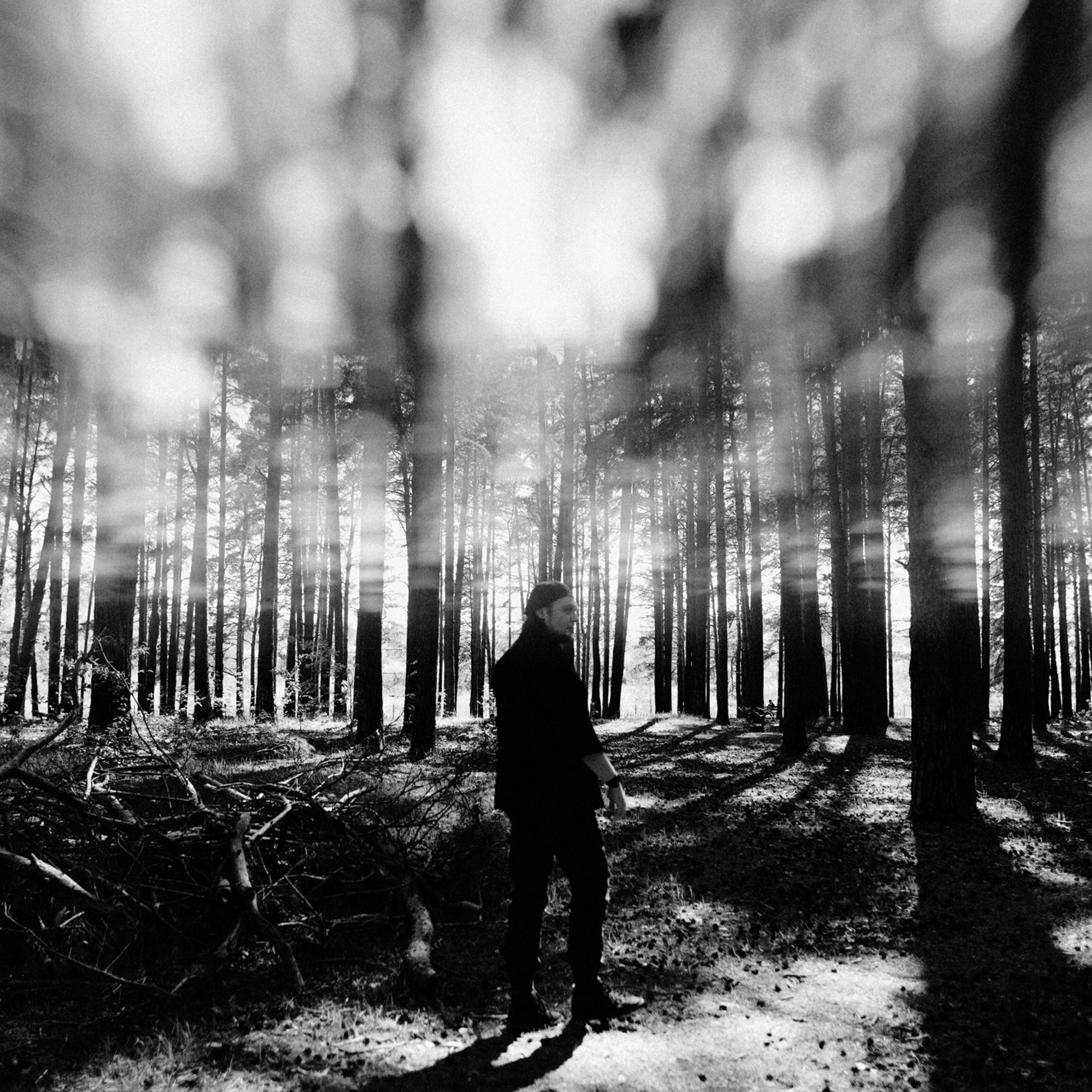 Мужской портрет на природе в Тюмени — Фотограф Дарья Мустафина. Портретный фотограф Тюмень Дарья Мустафина