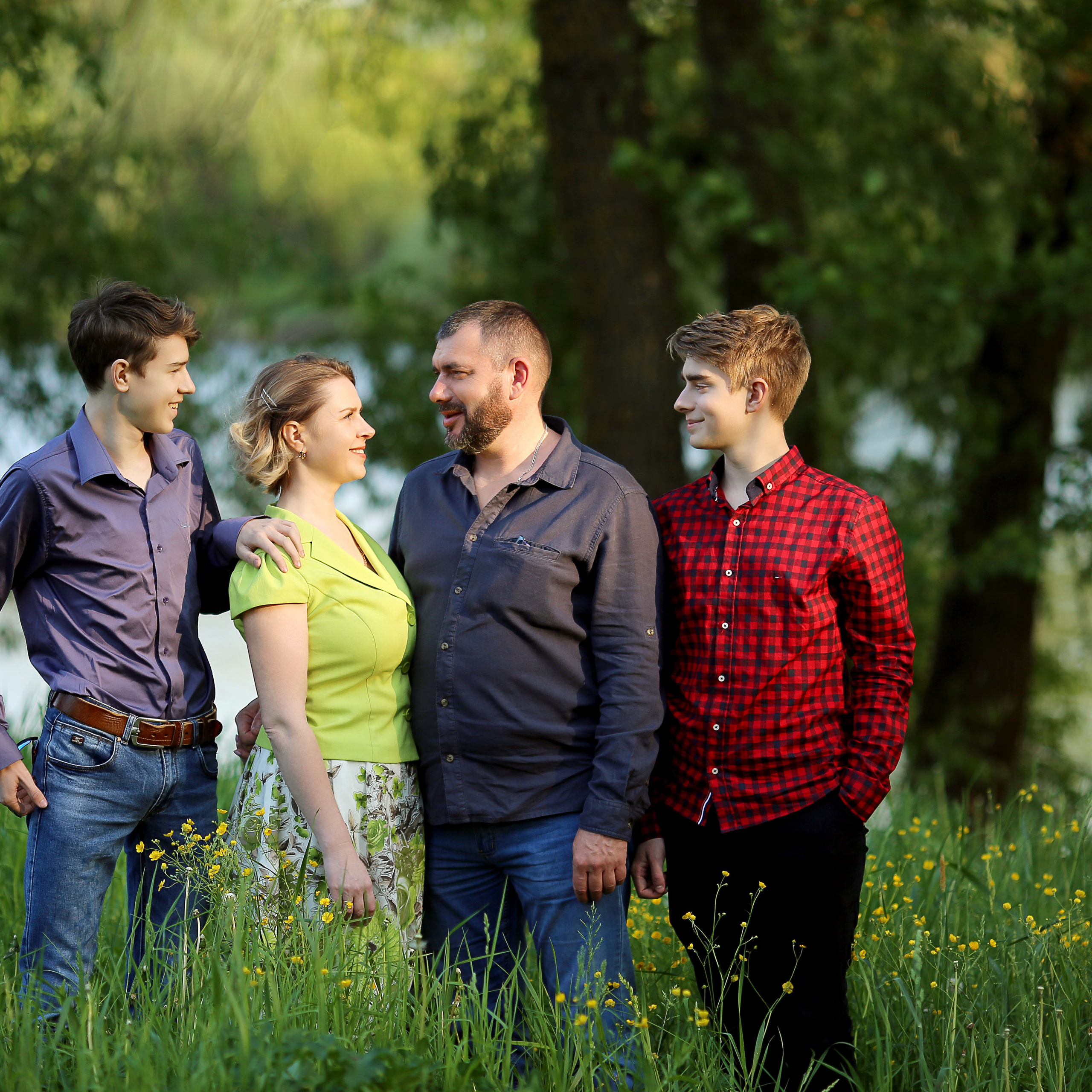 Алефтина с мужем и детьми