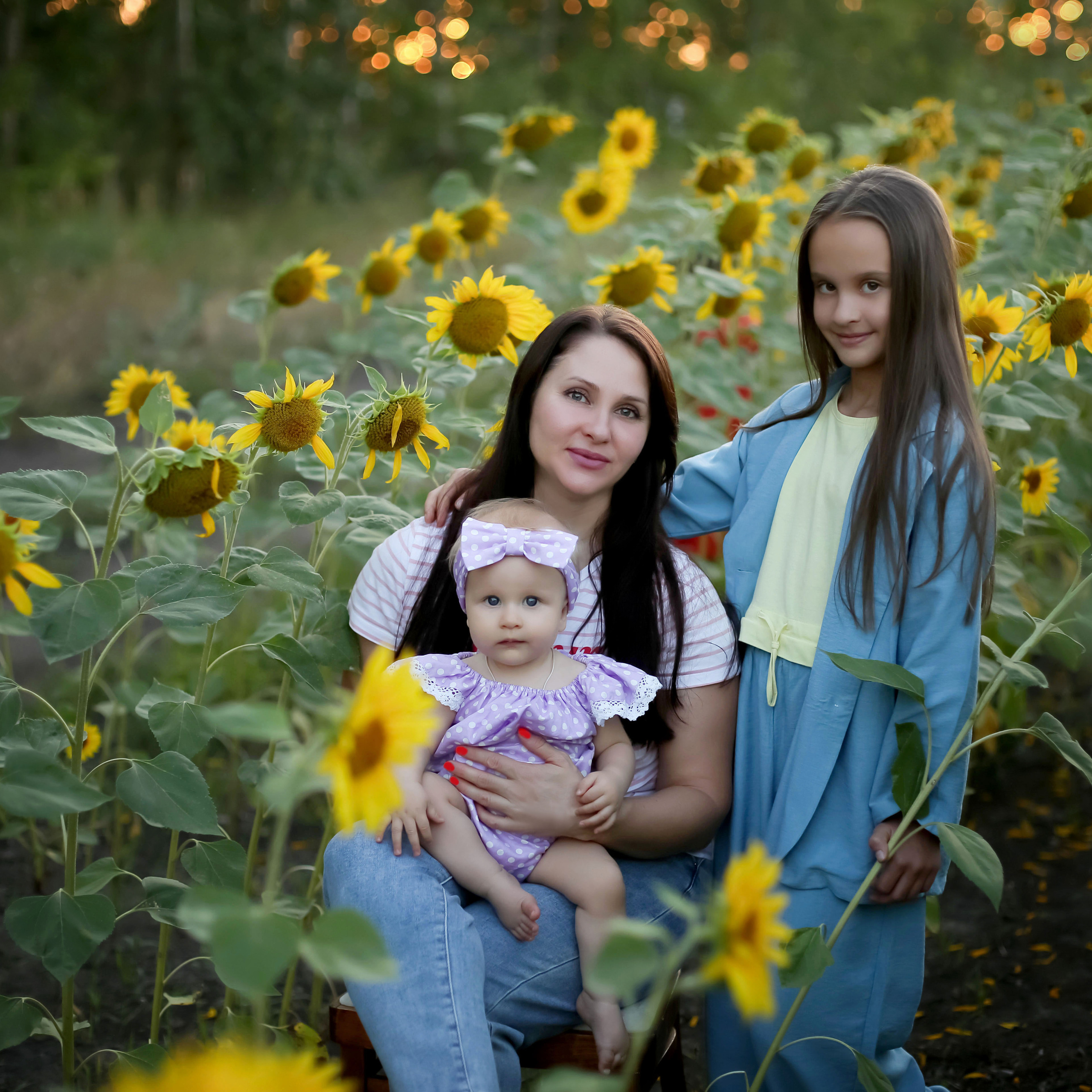 Людмила и ее дочки Кристина и Иришка