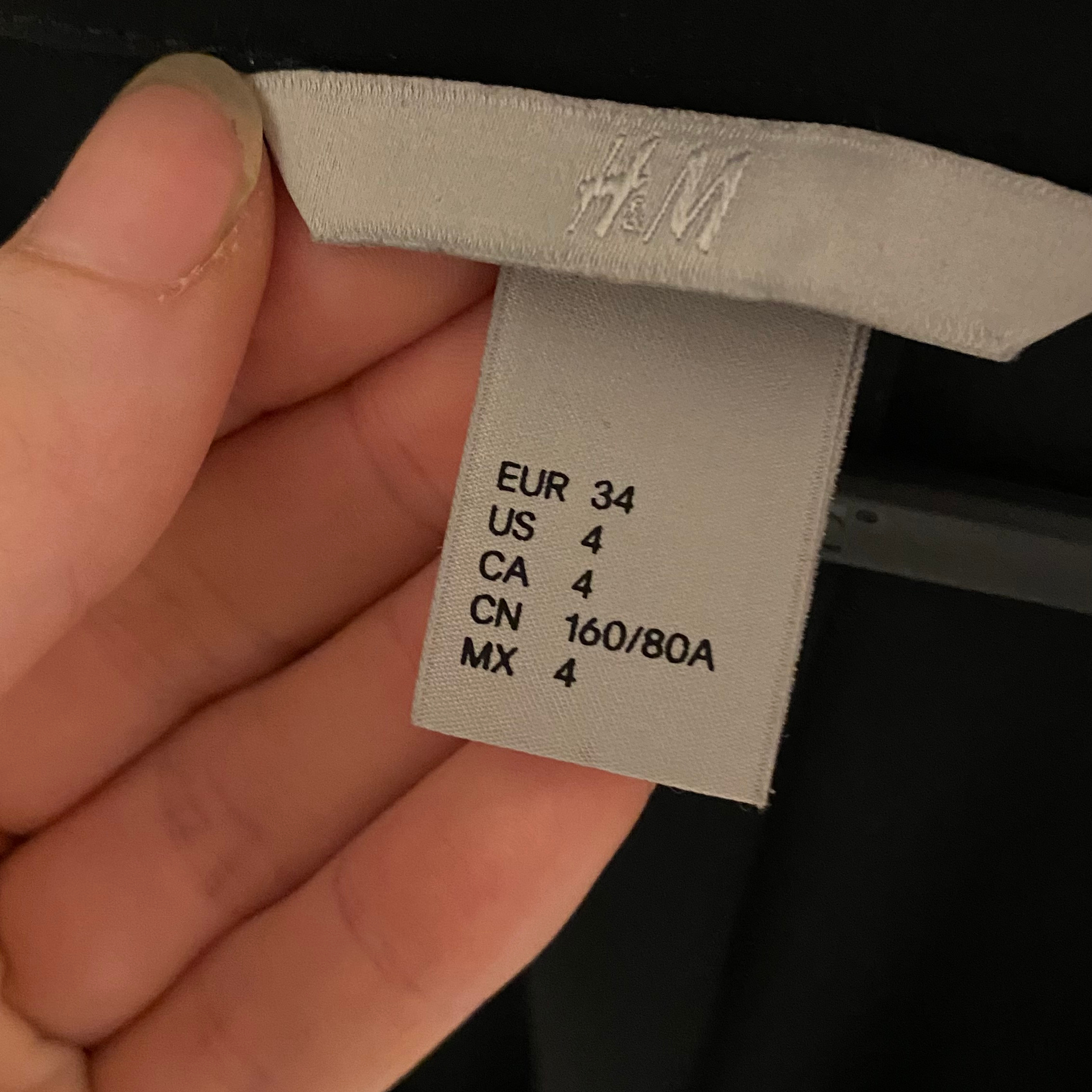 Женское платье HM. Виктория Еремина — фотограф и видеограф в Москве