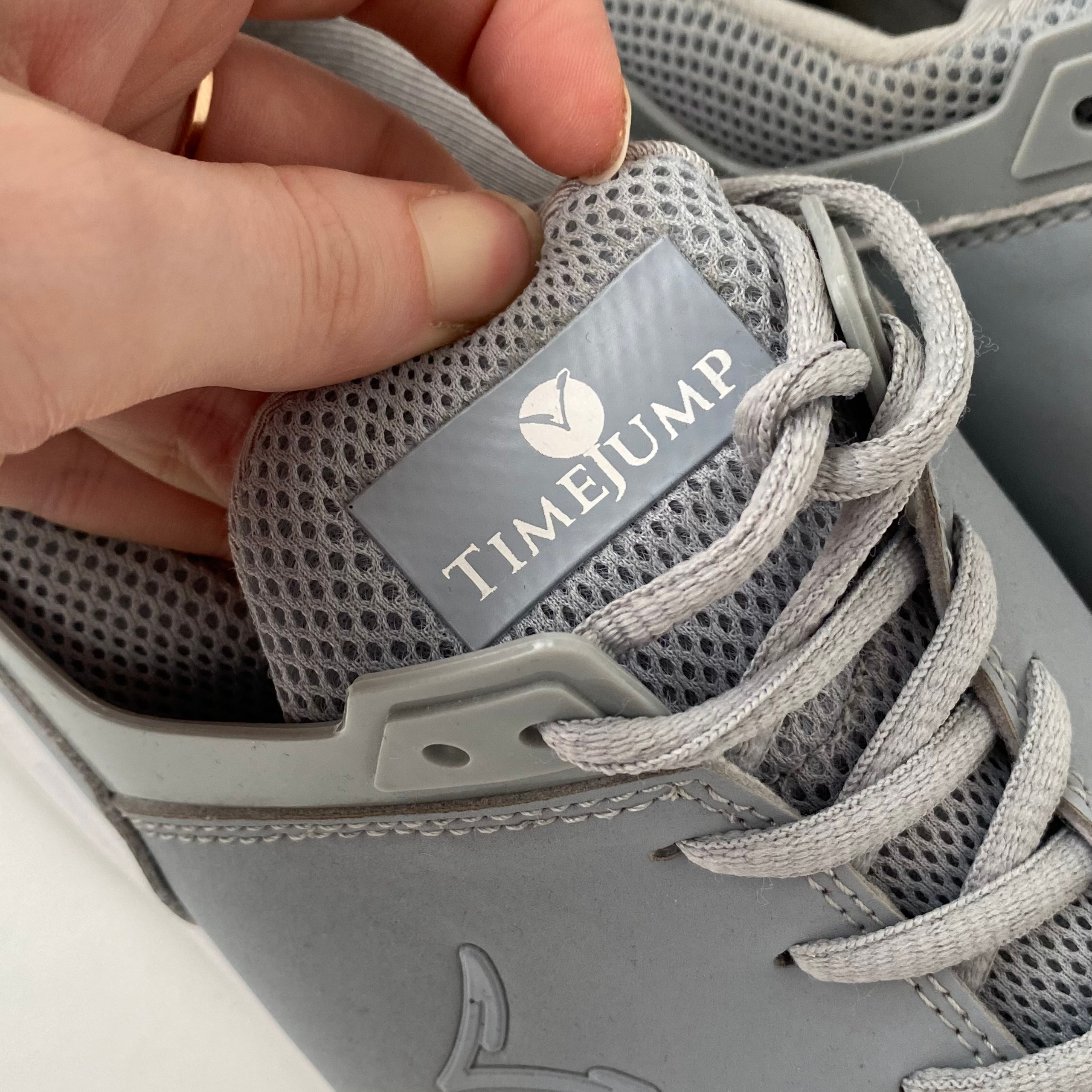 Кроссовки женские голубые. Виктория Еремина — фотограф и видеограф в Москве