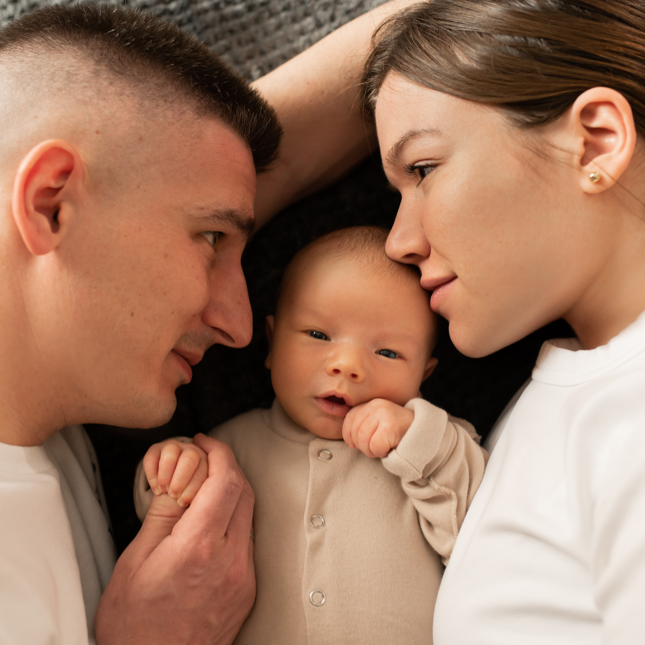 Домашняя съемка с новорождённым