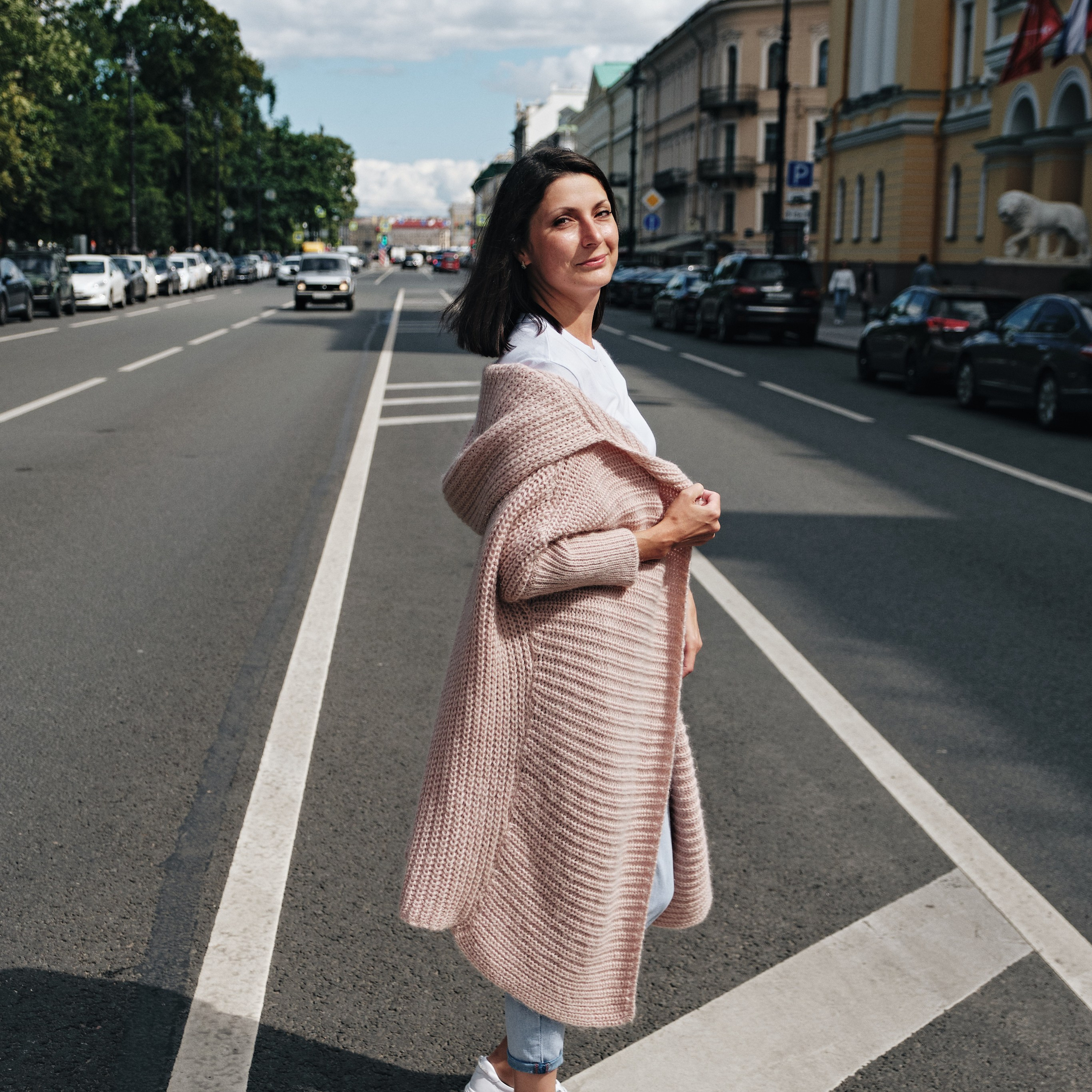 Уличная прогулка с Ириной