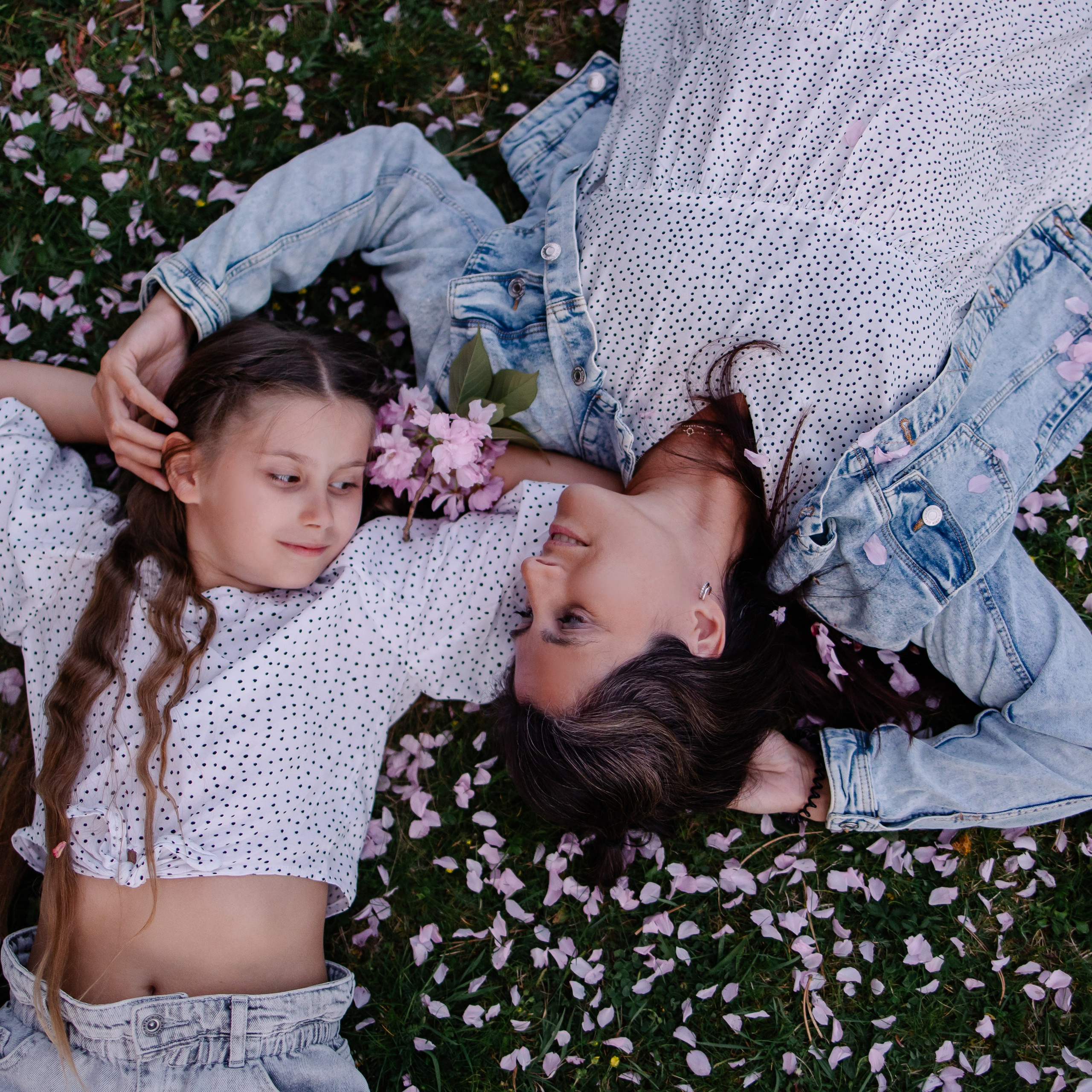 Семейная фотосессия в Мюнхене. Фотосессия в сакуре. Семейный фотограф в Мюнхене Даша Антипина