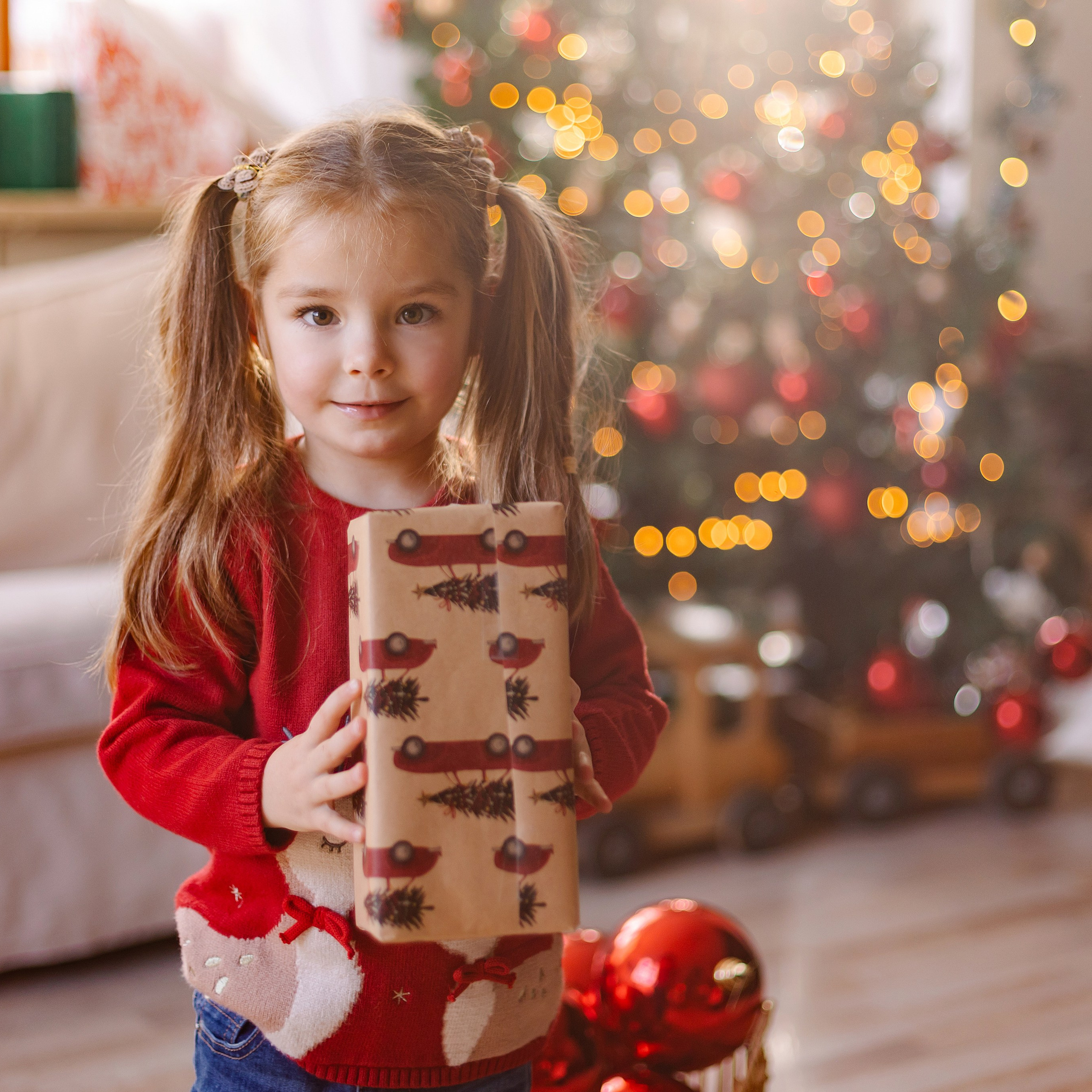 Weihnachtsminis 2024. Eine schöne Familie. Fotografin in München Dasha Antipina