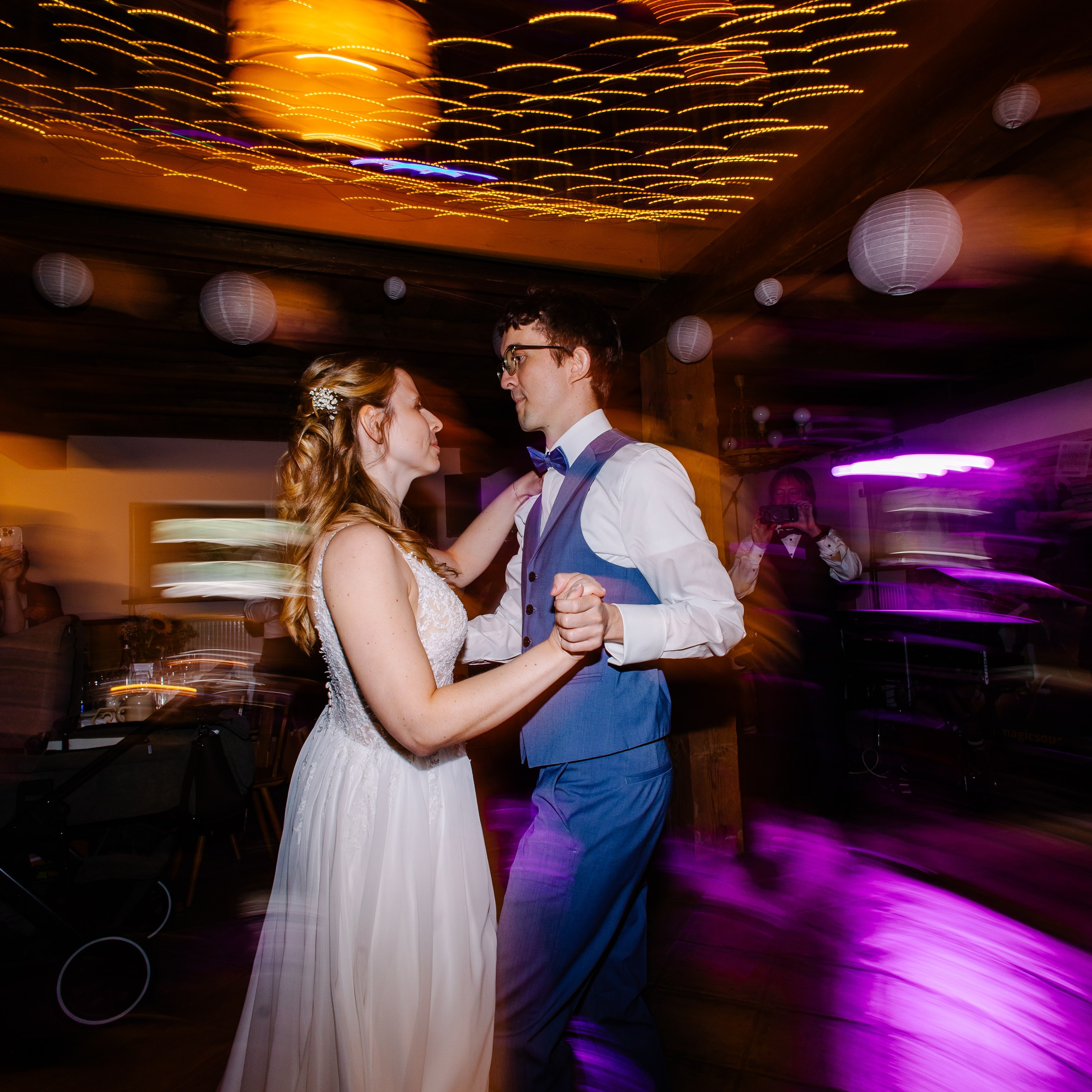 Hochzeitsfotograf München, Ismaning, Unterföhring – Kirchliche Trauung. Fotografin in München Dasha Antipina