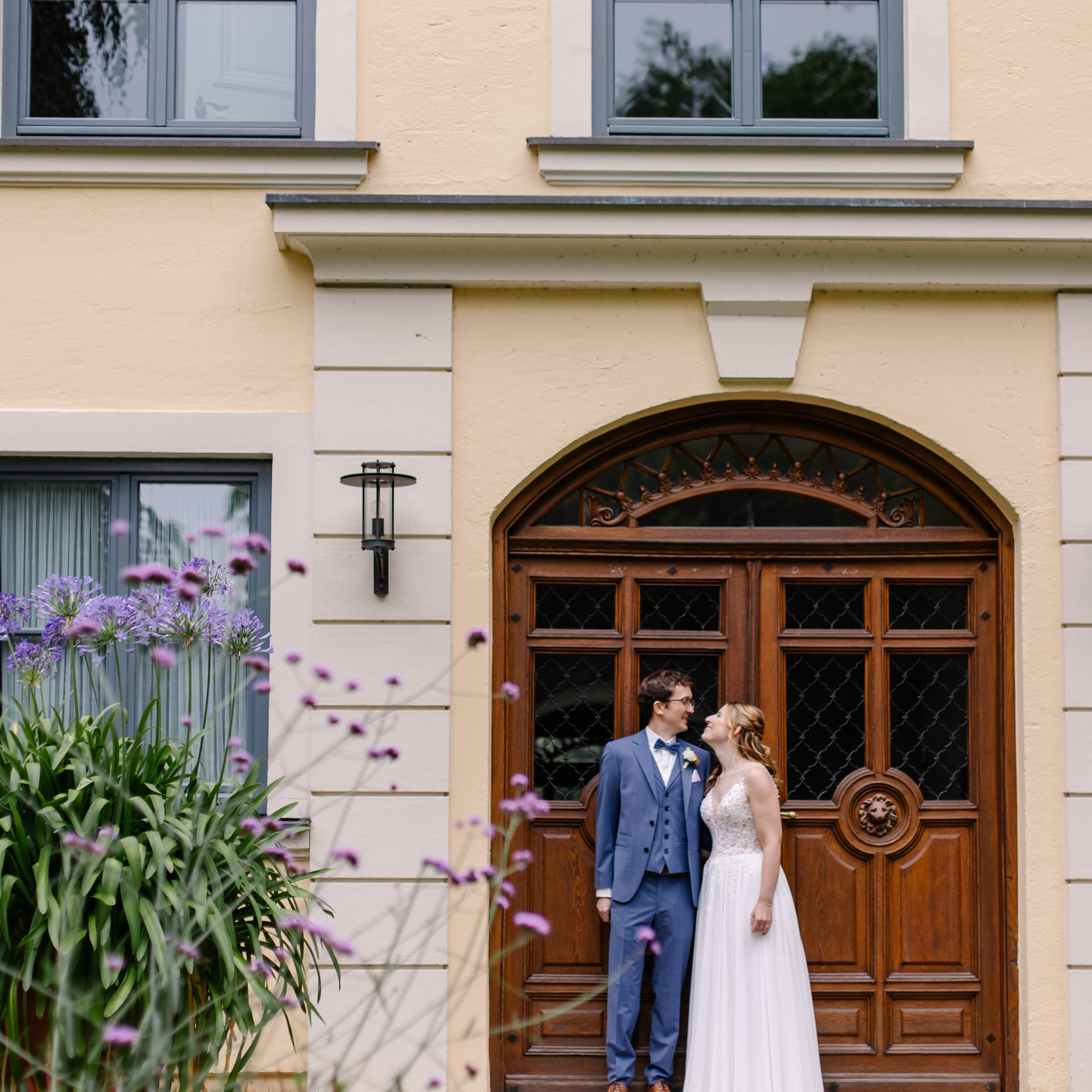 Hochzeitsfotograf München, Ismaning, Unterföhring – Kirchliche Trauung. Fotografin in München Dasha Antipina