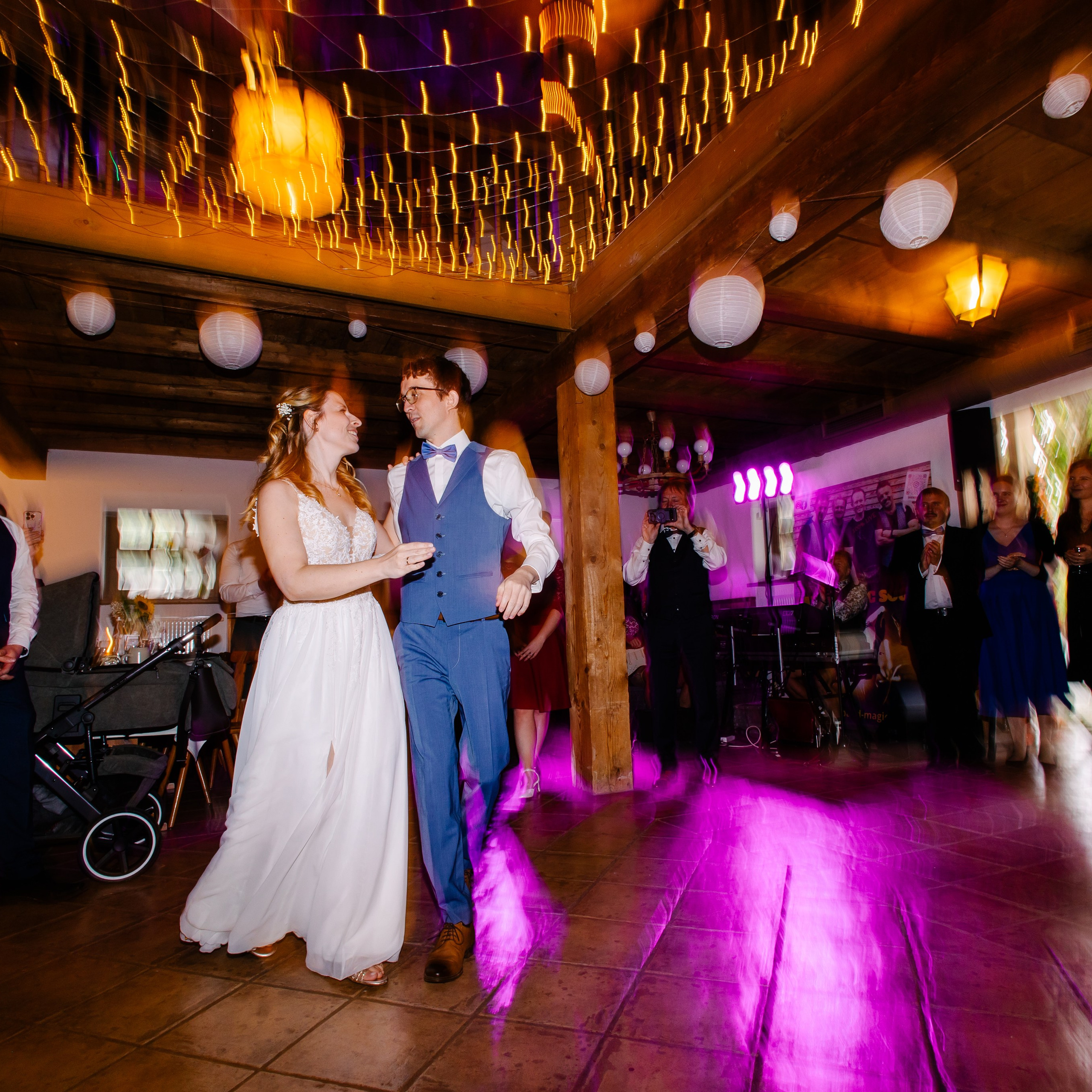 Hochzeitsfotograf München, Ismaning, Unterföhring – Kirchliche Trauung. Fotografin in München Dasha Antipina