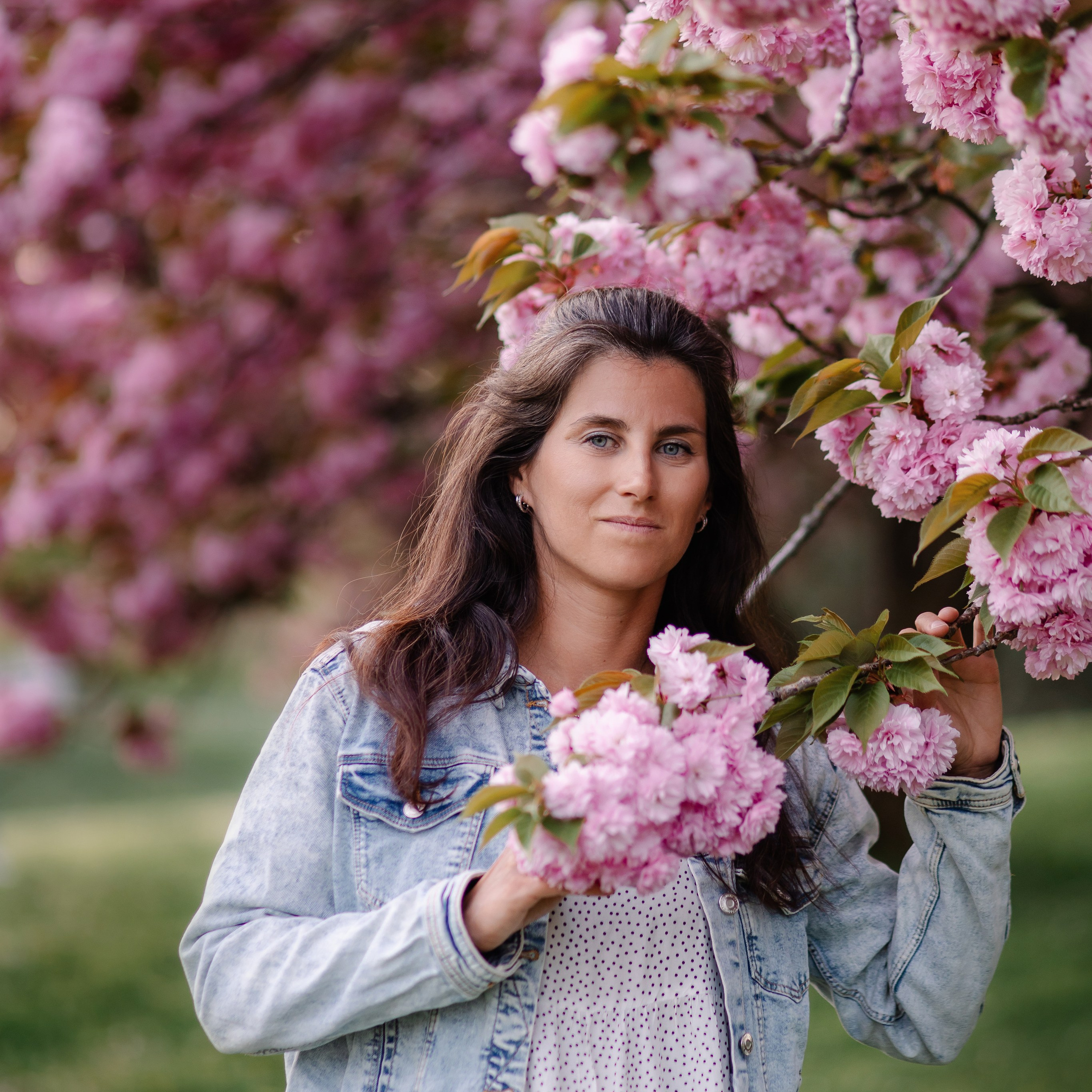 Семейная фотосессия в Мюнхене. Фотосессия в сакуре. Семейный фотограф в Мюнхене Даша Антипина