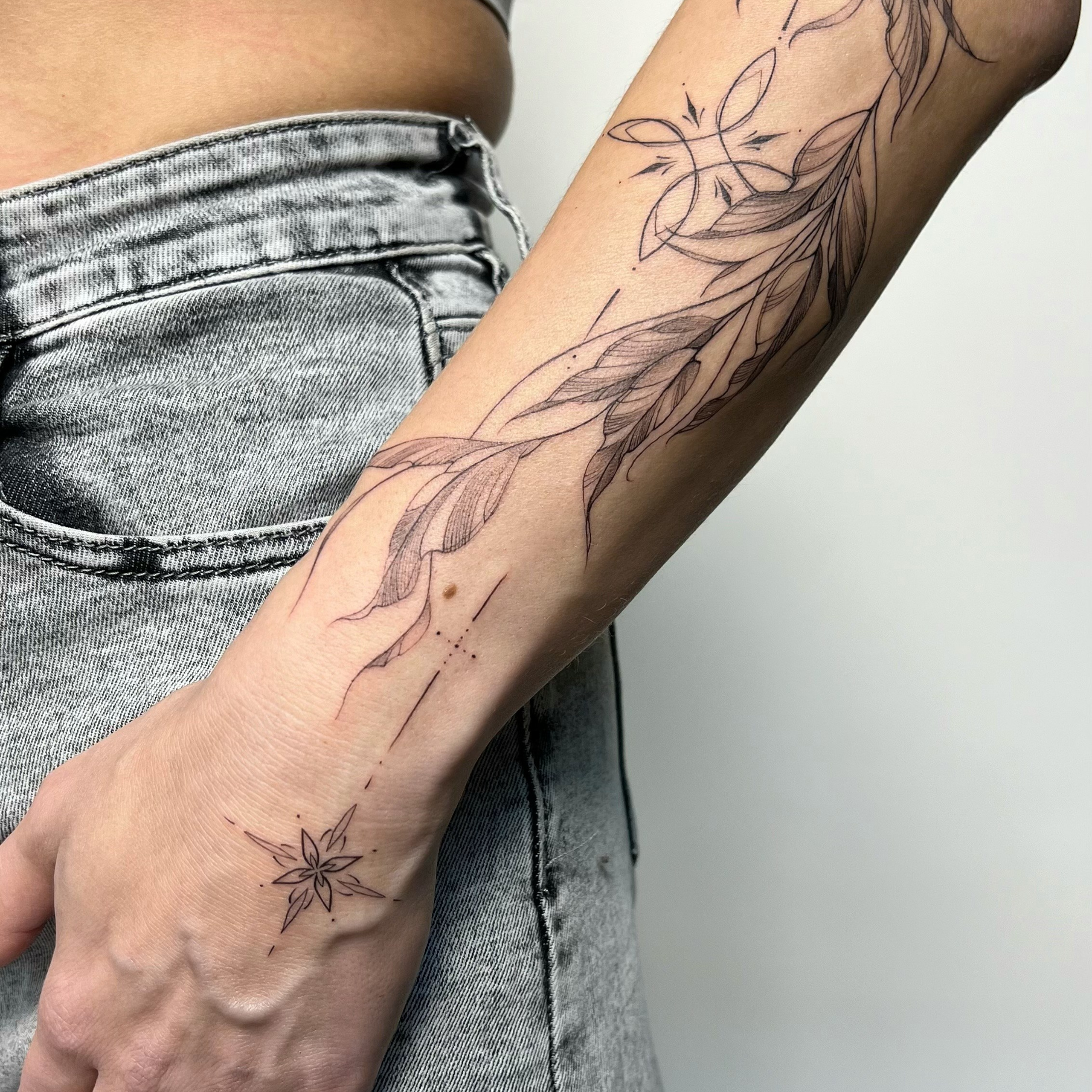 Анастасия Левицкая. Обучение тату Хабаровск. Диплом гос.образца. татуировки Хабаровск