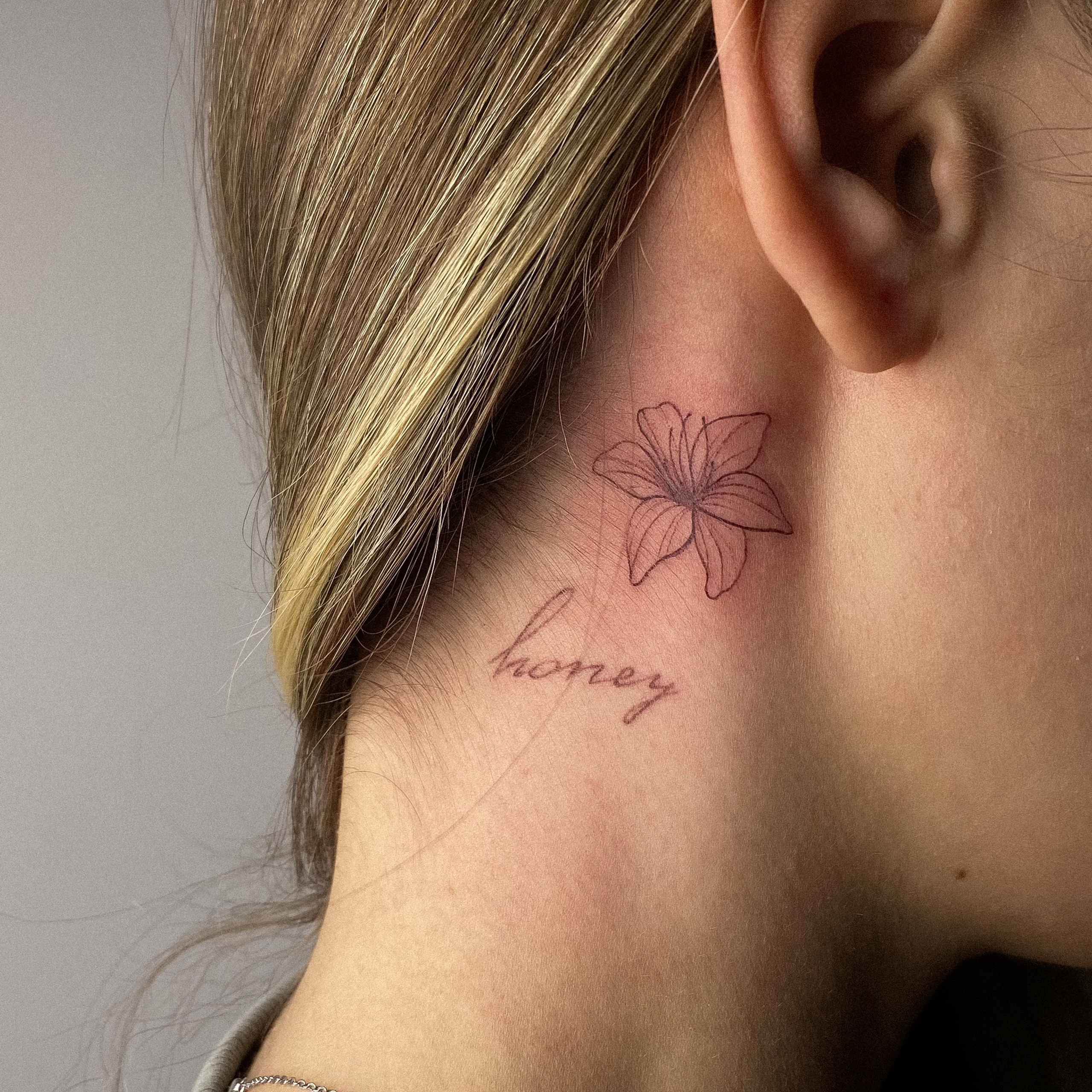 Влада Витковская. Обучение тату Хабаровск. Диплом гос.образца. татуировки Хабаровск