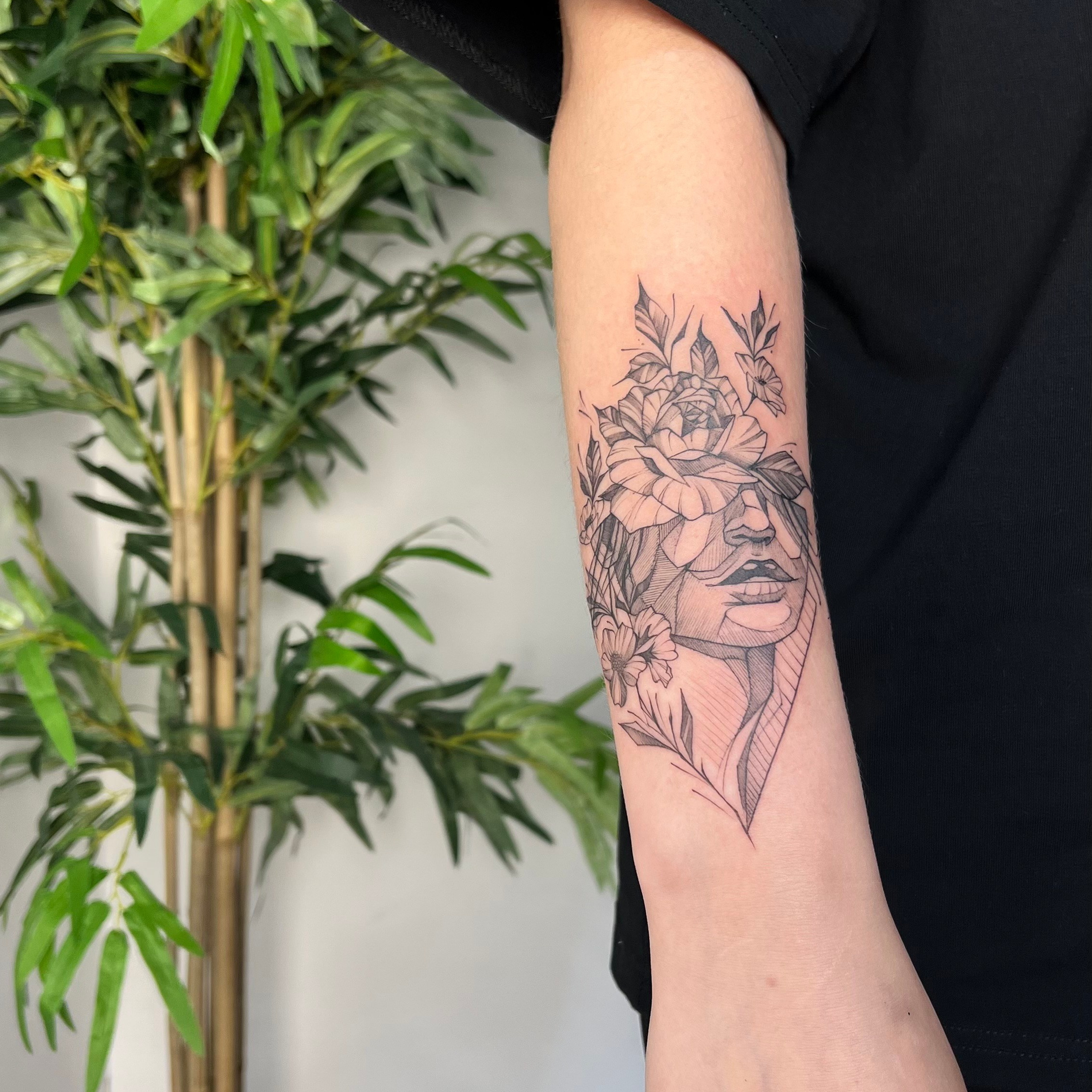 Анастасия Левицкая. Обучение тату Хабаровск. Диплом гос.образца. татуировки Хабаровск