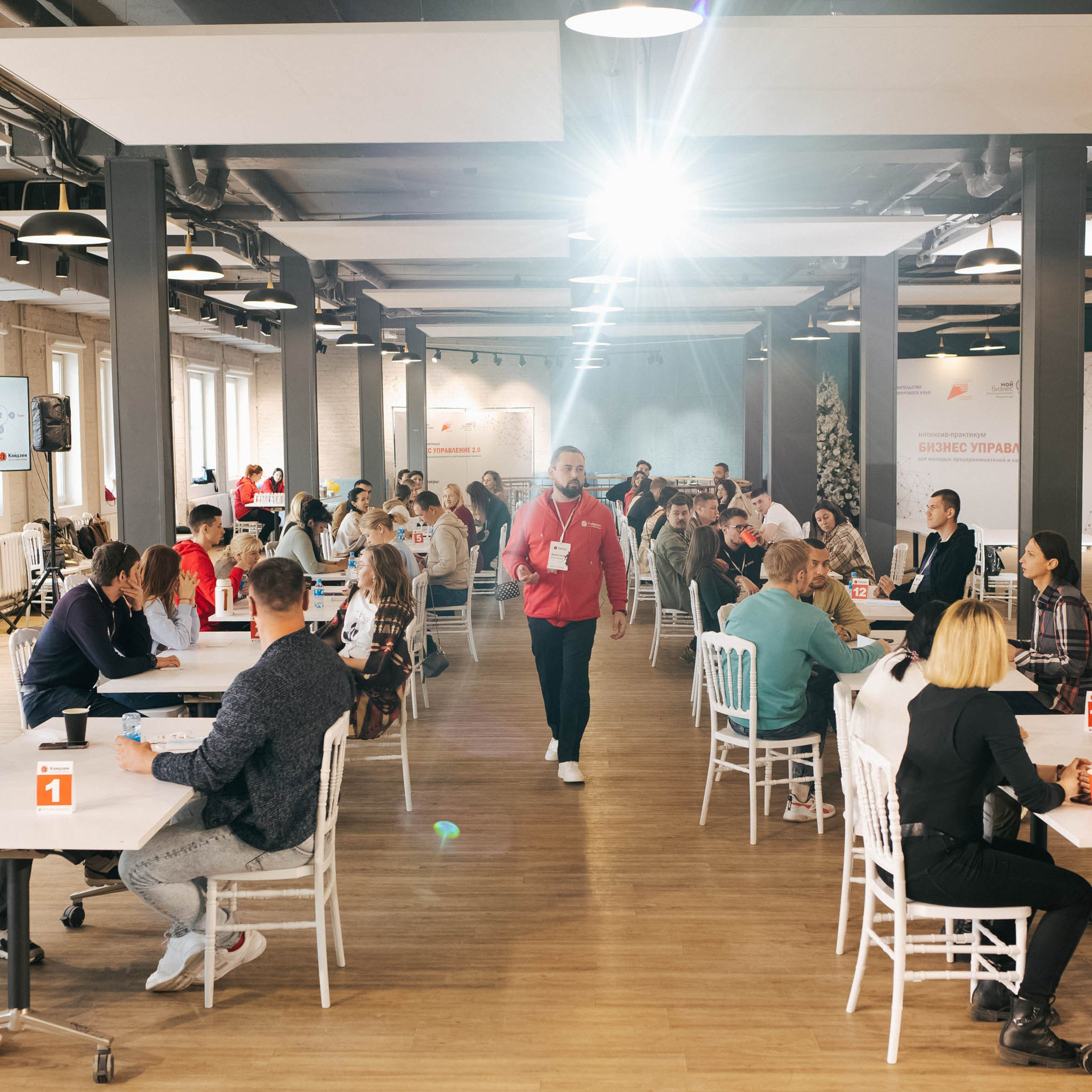 корпоративный фотограф на бизнес-презентацию Владивосток