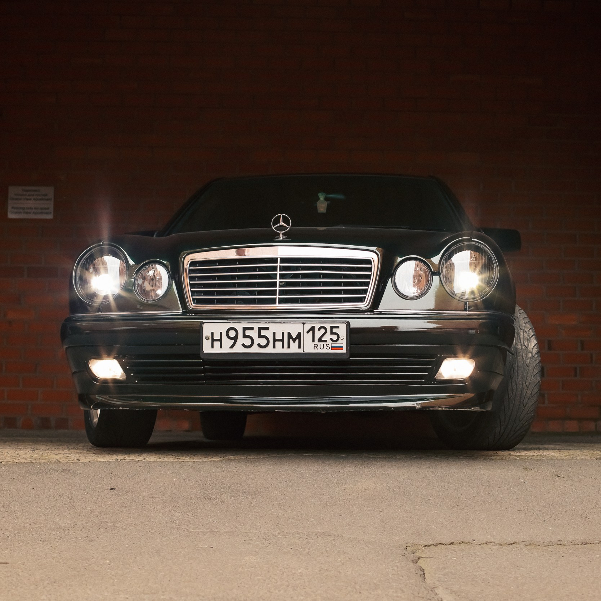 Ваня и мерседес, фото сделанно для продажи. продал машину за неделю