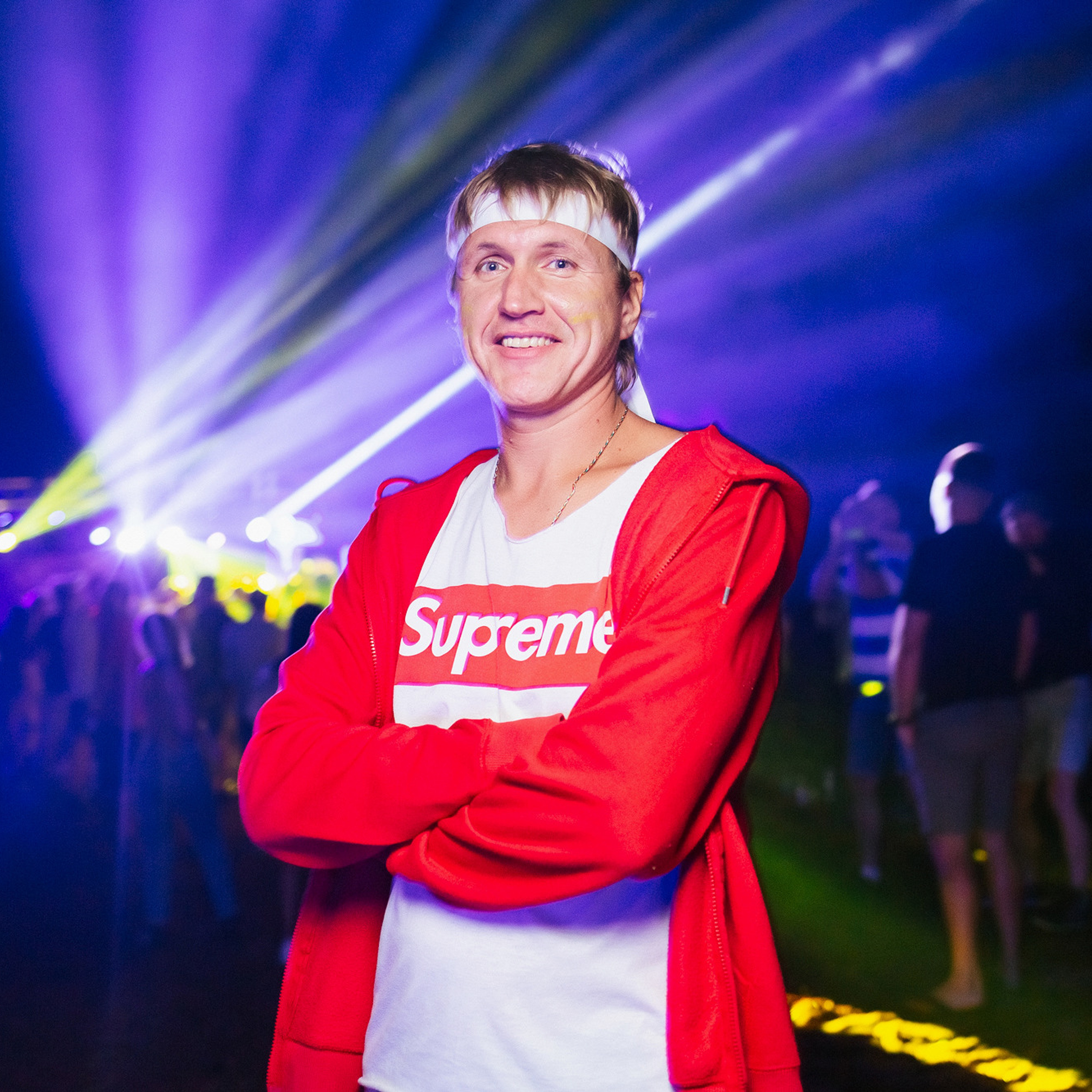 Вечеринки в разных клубах и на пляже