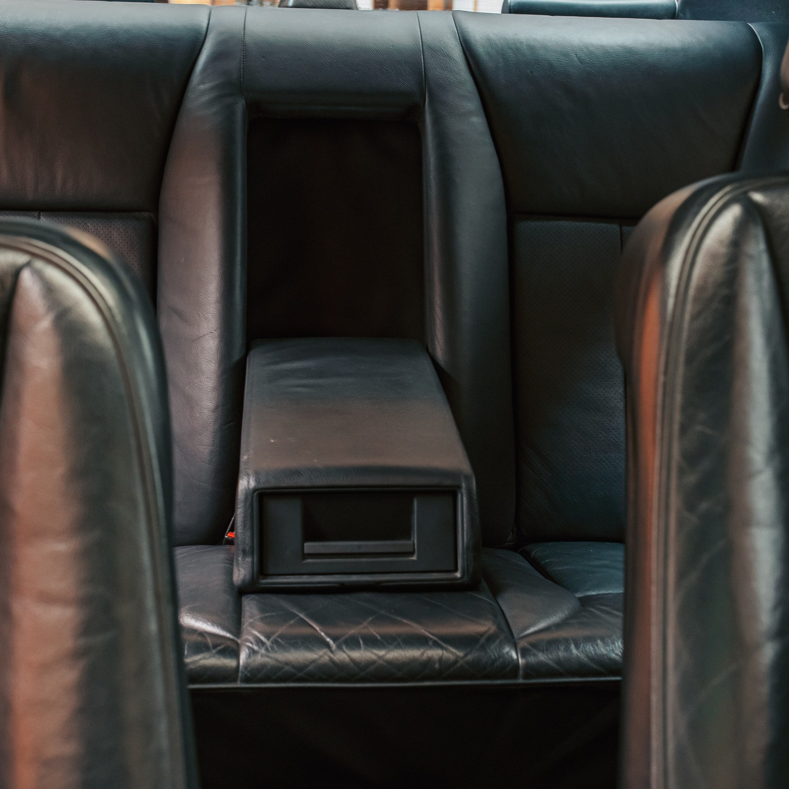 Ваня и мерседес, фото сделанно для продажи. продал машину за неделю