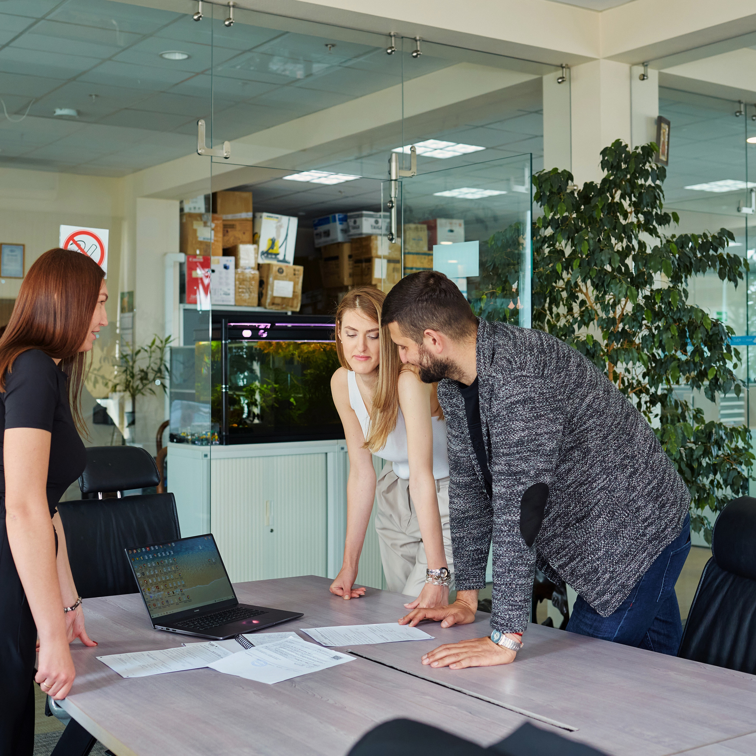 Фотограф для юридической компании  Владивосток Приморский край 