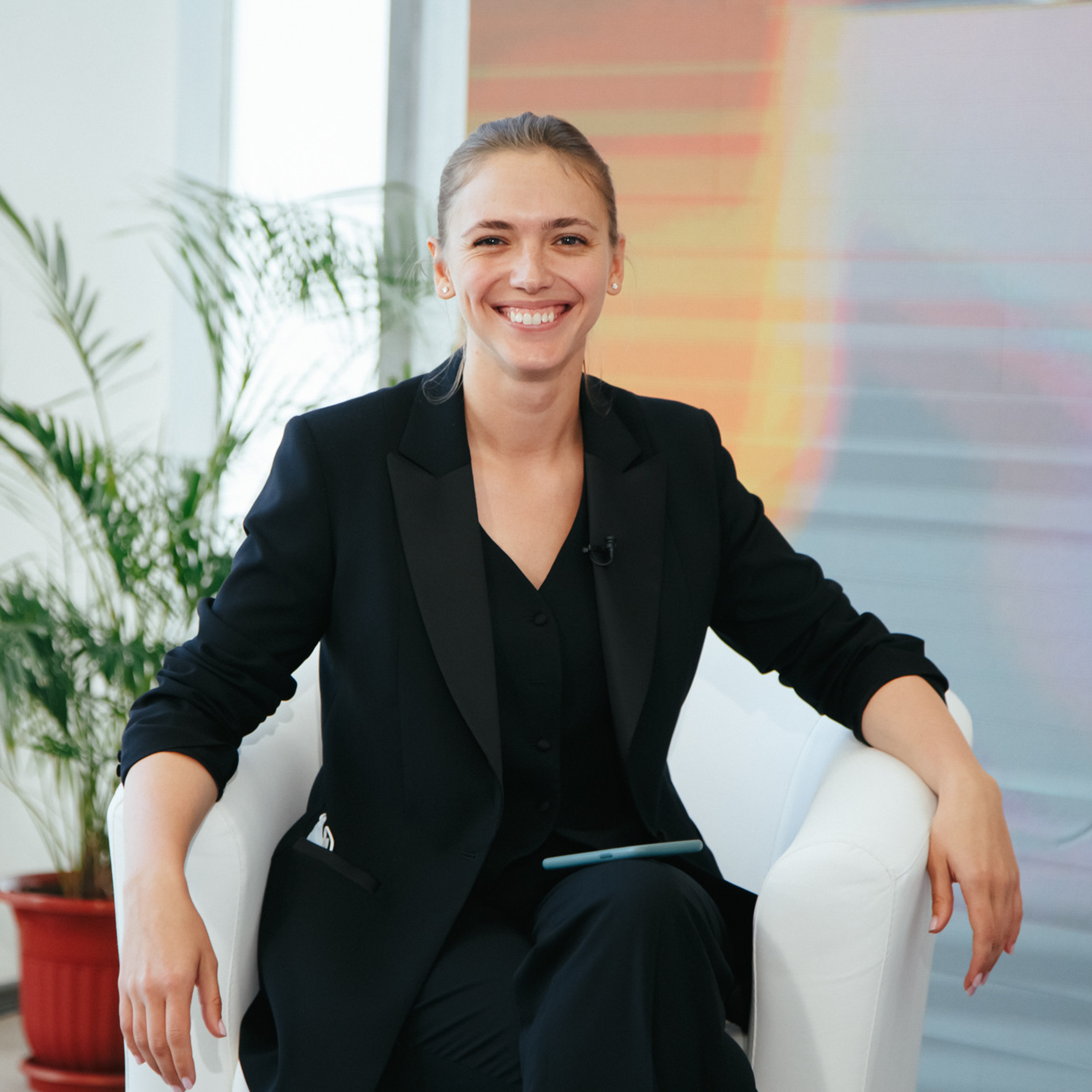 профессиональный репортажный фотограф на пресс-конференцию и бизнес-форум