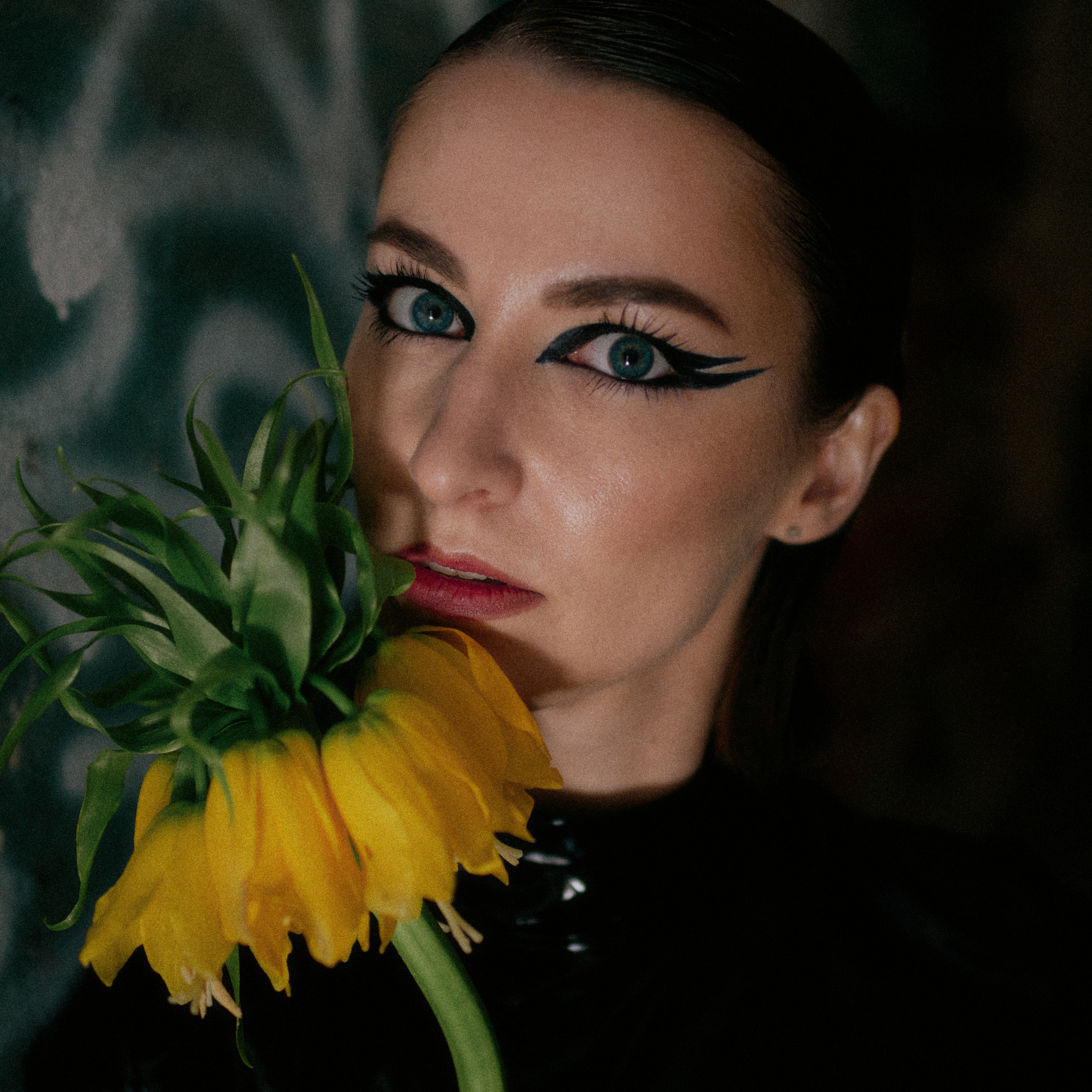 Контент съёмка для цветочного магазина Les Fleurs du Mal