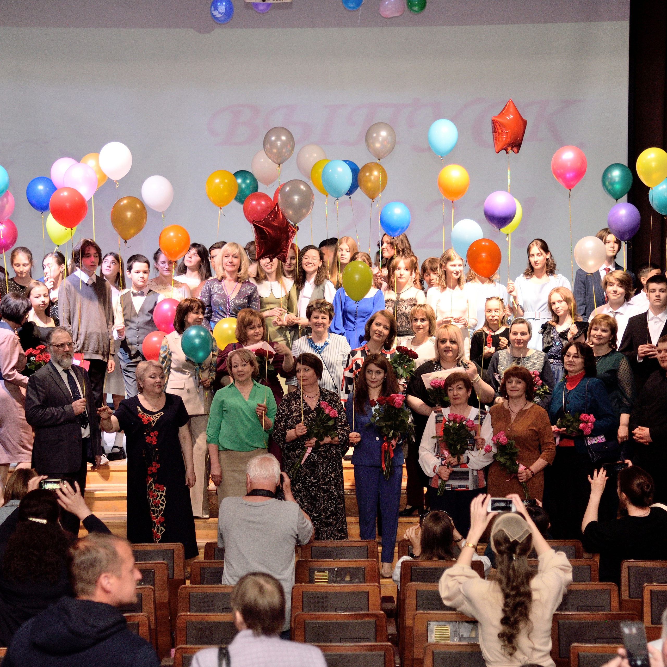 Отзывы. Выпускные альбомы для школ и детских садов Александр и Динара