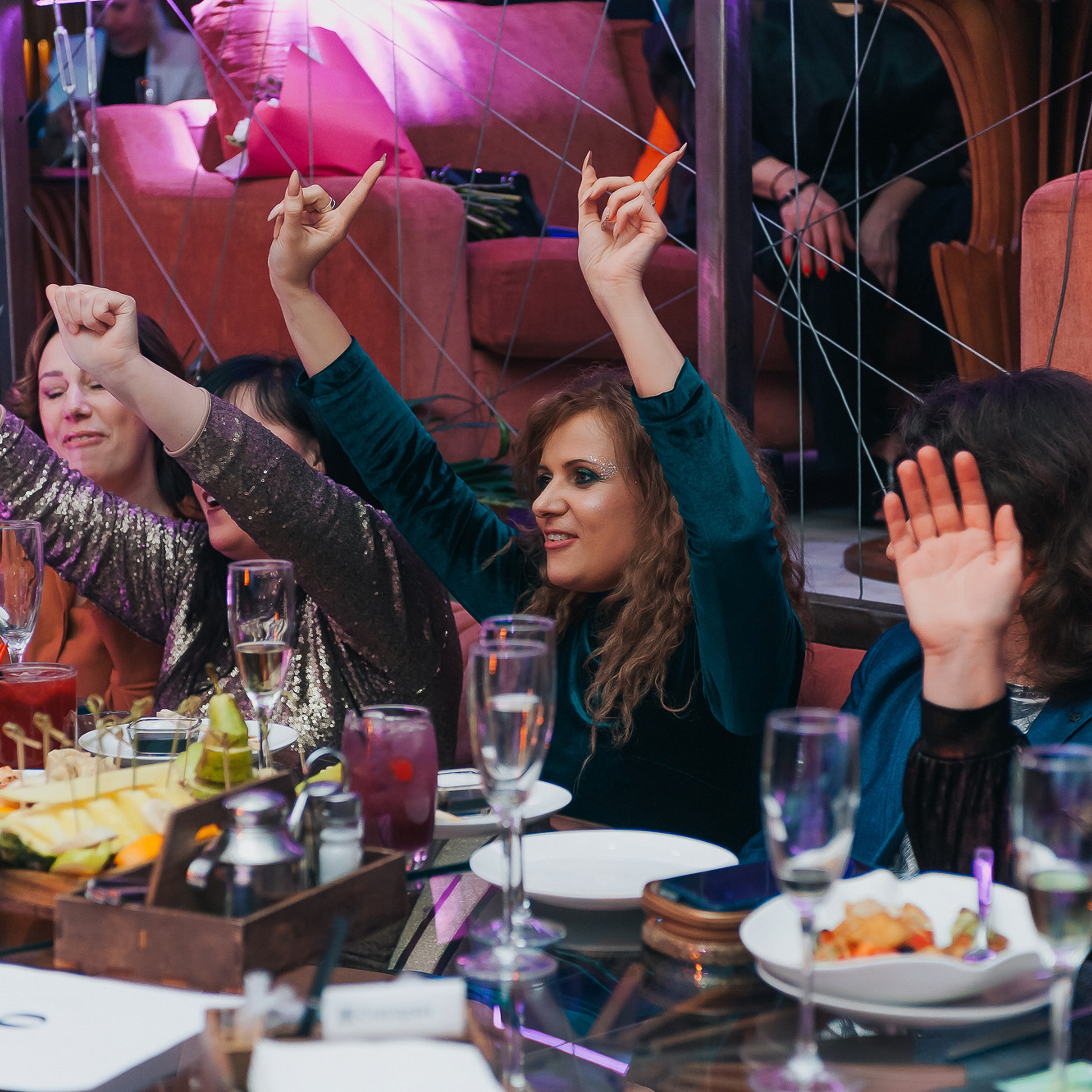 Банкеты, юбилеи, корпоративы. Свадебный и репортажный фотограф в Санкт-Петербурге Антон Ромашко