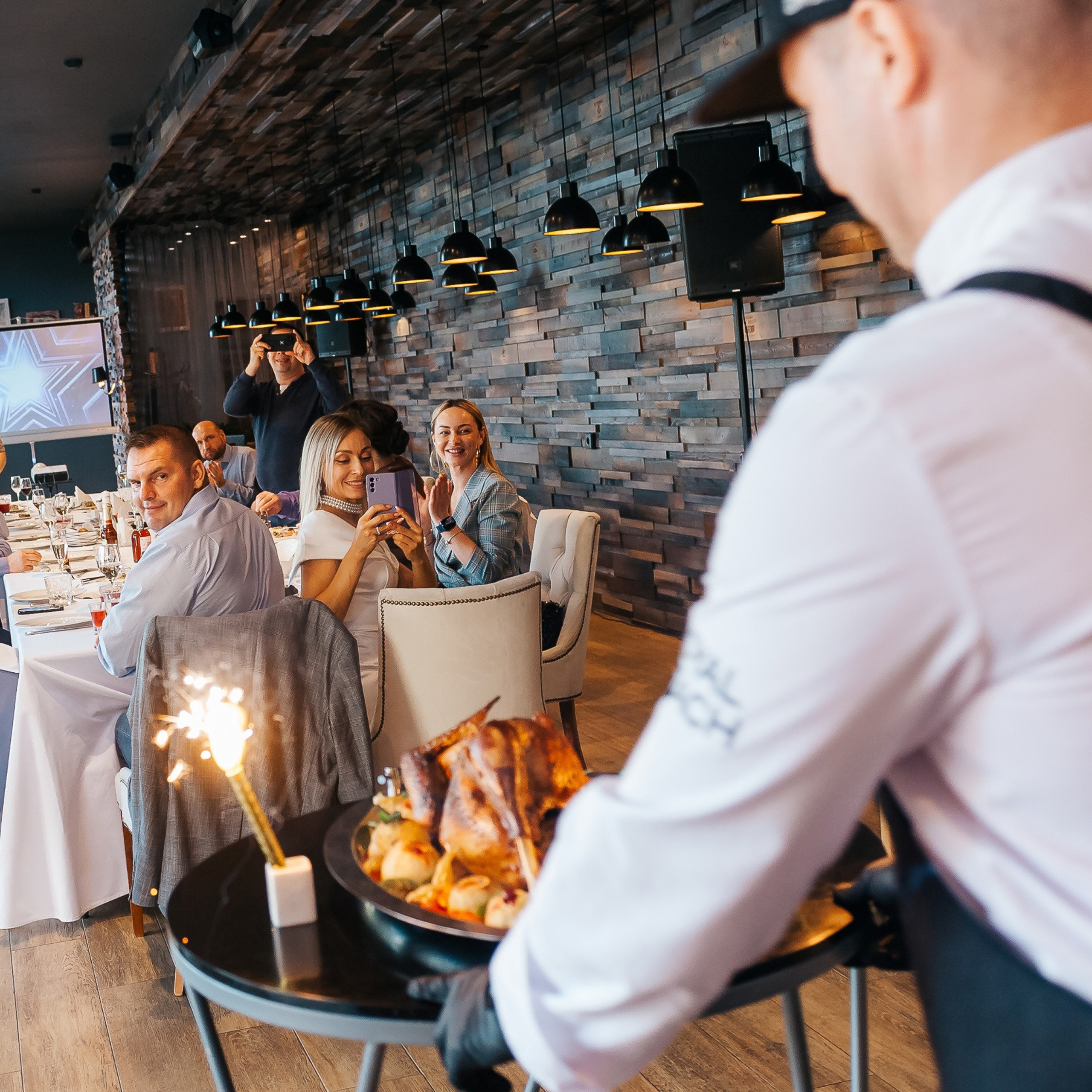 Банкеты, юбилеи, корпоративы. Свадебный и репортажный фотограф в Санкт-Петербурге Антон Ромашко