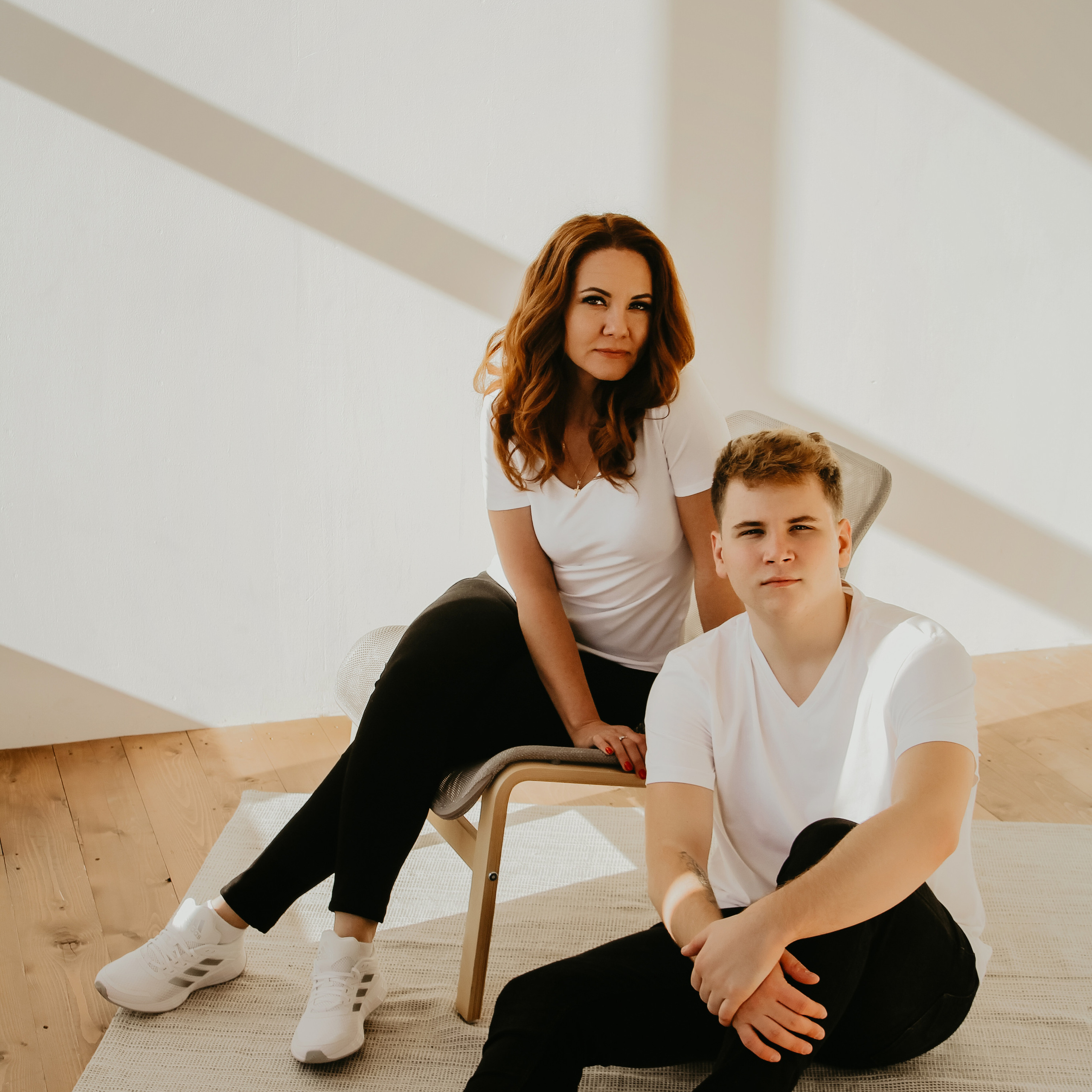 Мама Аня и сын Алексей