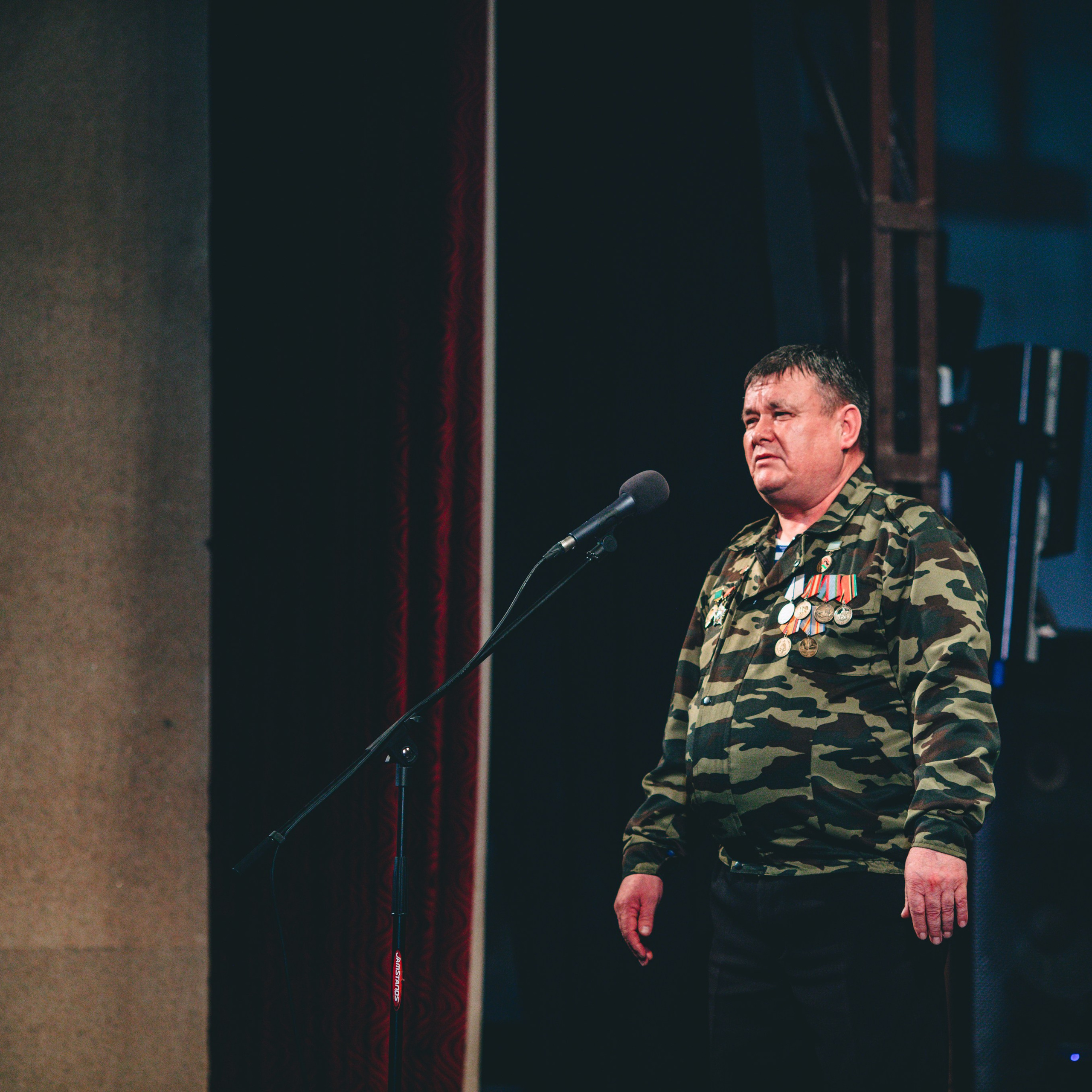 Фотосессия концерта посвященное Дню защитника Отечества. Дима Никитин свадебный и семейный фотограф в Ижевске и Удмуртии с 2007 года