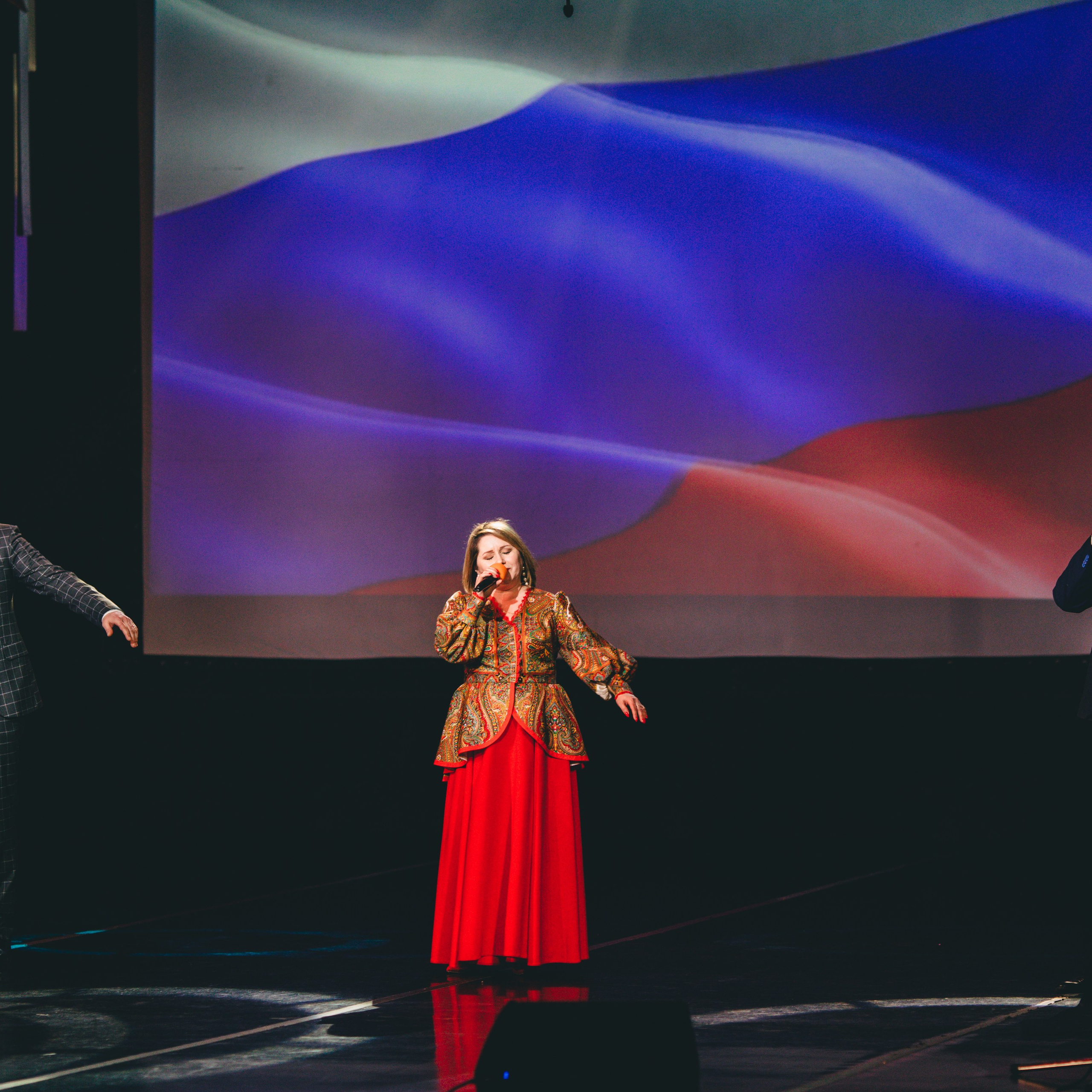 Фотосессия концерта посвященное Дню защитника Отечества. Дима Никитин свадебный и семейный фотограф в Ижевске и Удмуртии с 2007 года