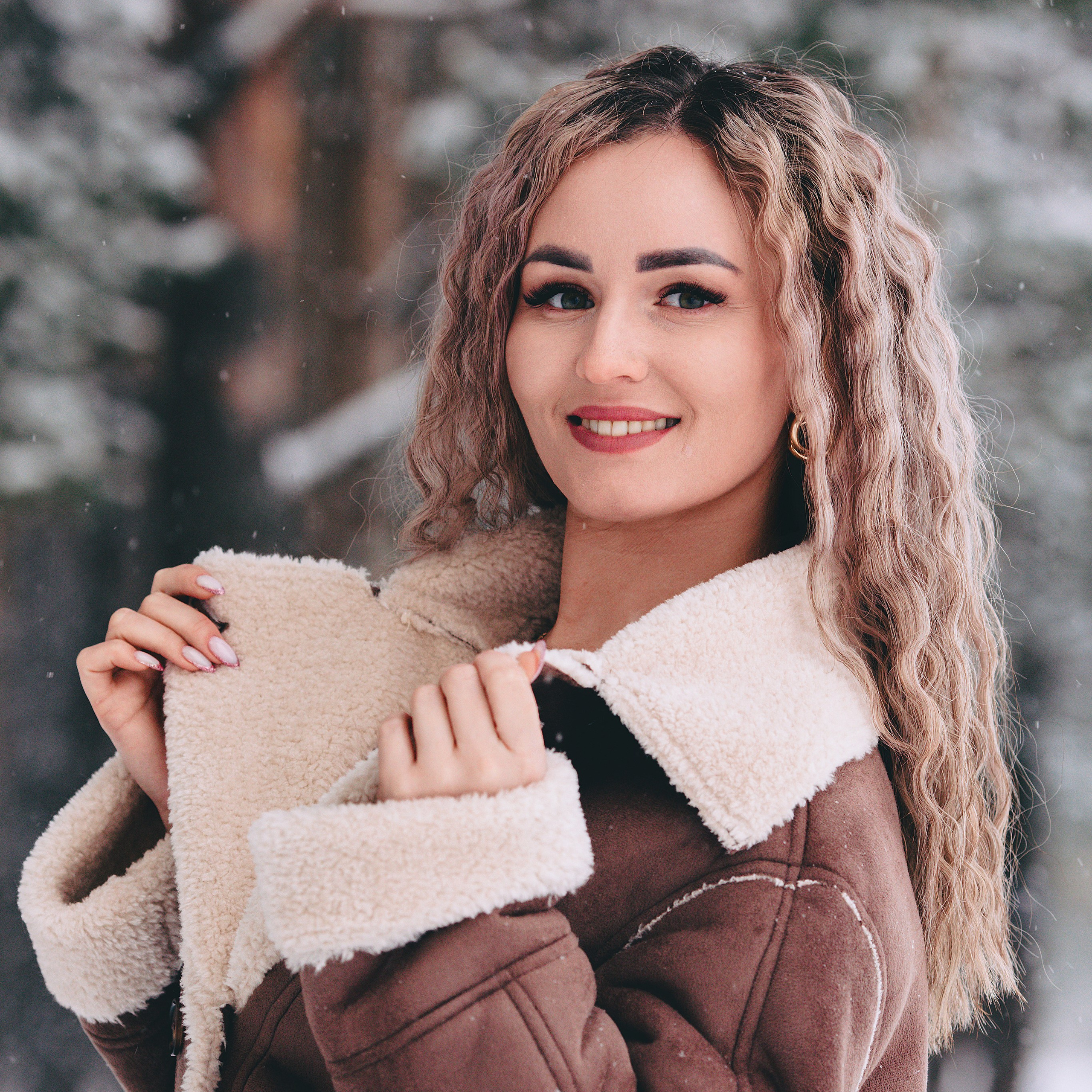 Индивидуальная зимняя фотосессия в лесу. Дима Никитин свадебный и семейный фотограф в Ижевске и Удмуртии с 2007 года