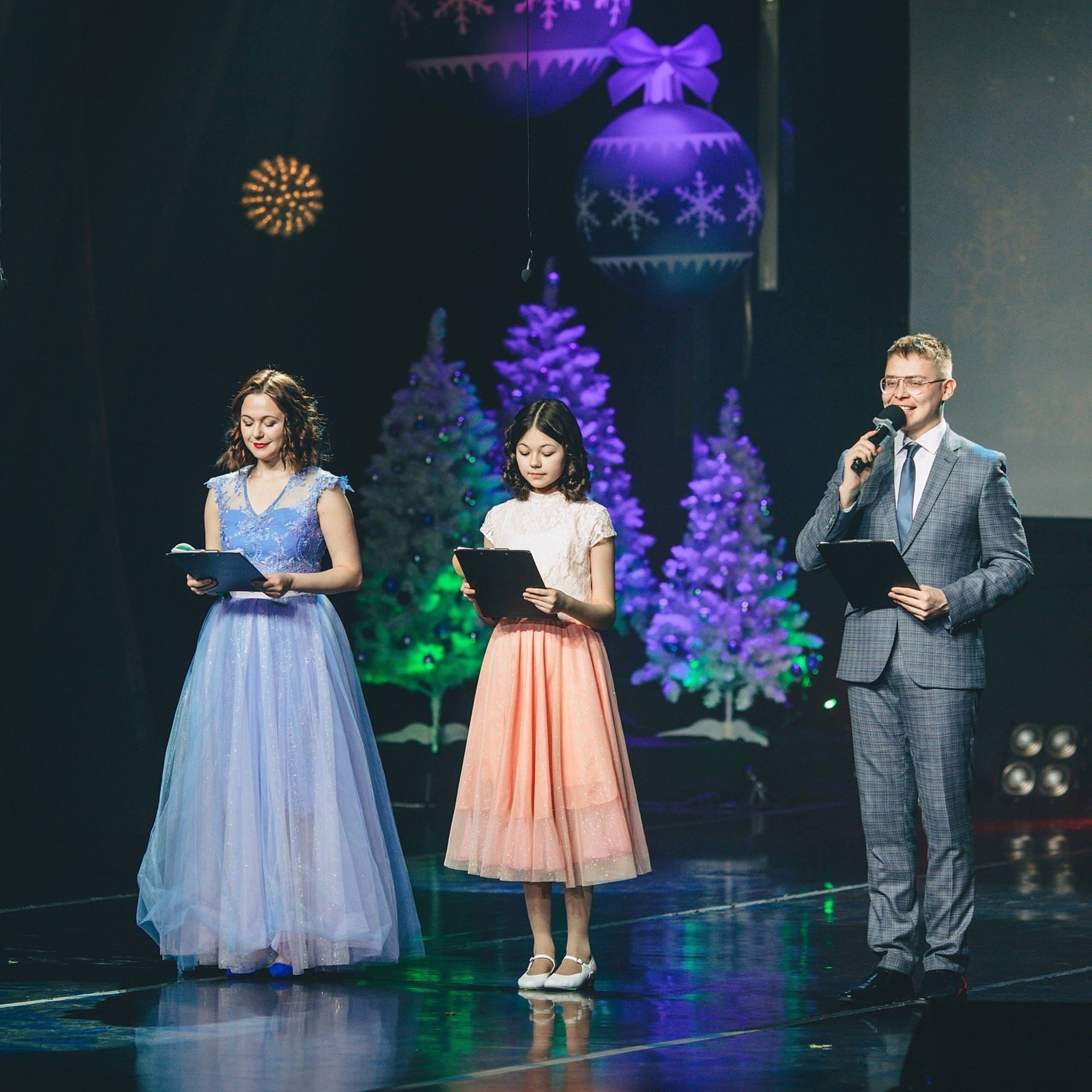 Фотосессия концерта «Рождество добрых дел». Дима Никитин свадебный и семейный фотограф в Ижевске и Удмуртии с 2007 года