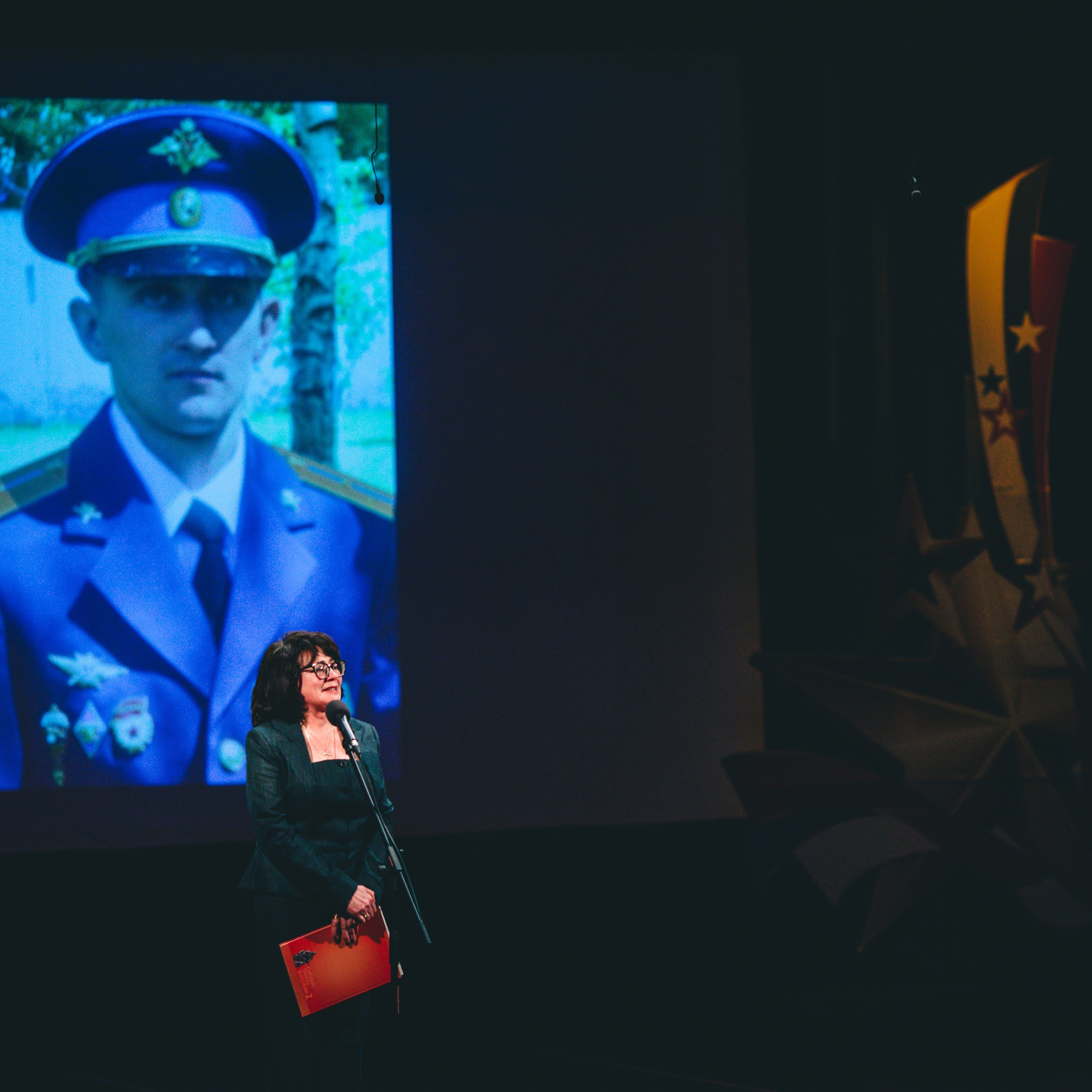 Фотосессия концерта посвященное Дню защитника Отечества. Дима Никитин свадебный и семейный фотограф в Ижевске и Удмуртии с 2007 года